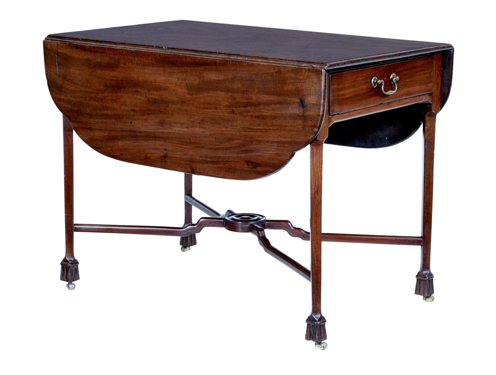 18th Century Chippendale Mahogany Pembroke Table (1 of 9)