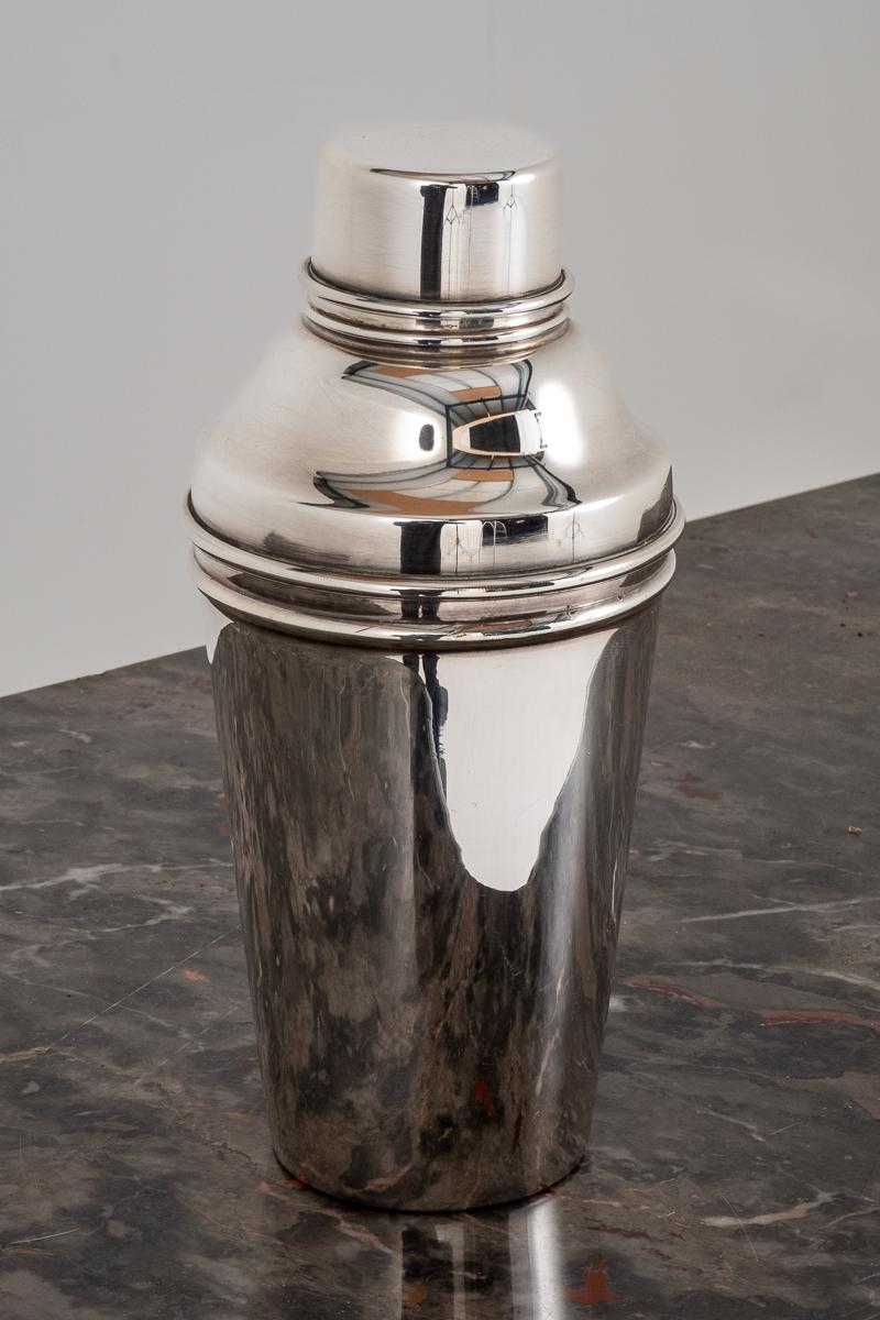 Art Deco Silver Plate Cocktail Shaker (1 of 3) Art Deco Silver Plate Cocktail Shaker (1 of 3)