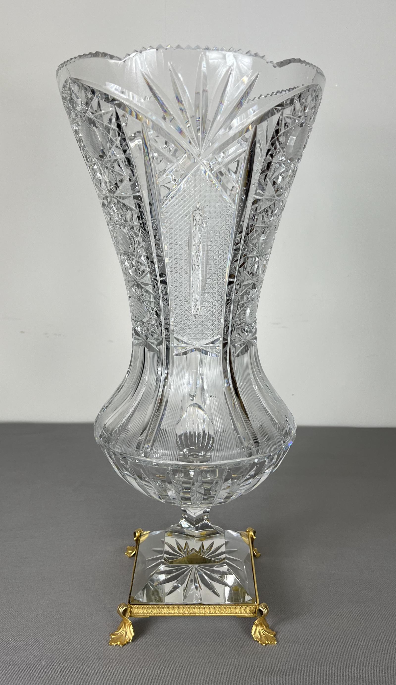 Stunning Vintage Hand Cut Crystal Vase (1 of 15) Stunning Vintage Hand Cut Crystal Vase (1 of 15)