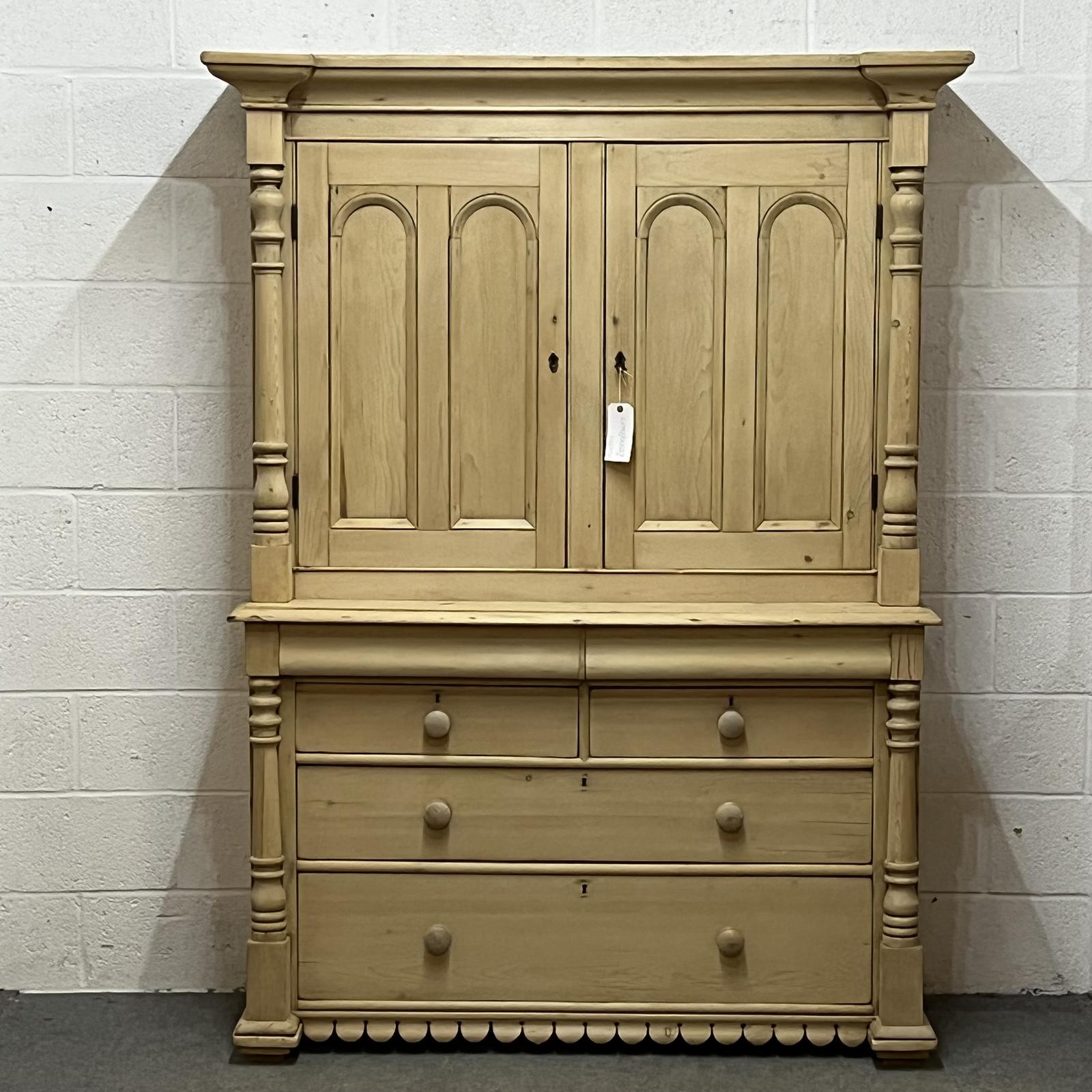 Large Victorian Pine Scottish Linen Press (1 of 8) Large Victorian Pine Scottish Linen Press (1 of 8)