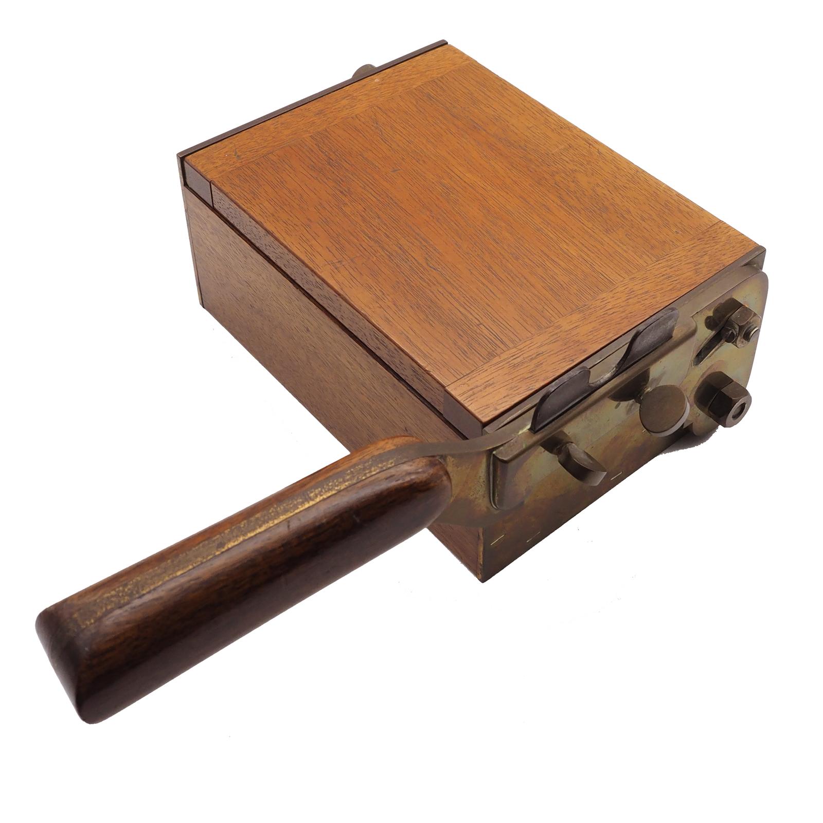 Superb Antique Mechanical Tobacco Cutter (1 of 7)