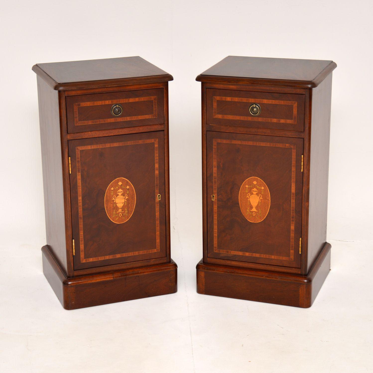 Pair of Antique Victorian Style Inlaid Mahogany Bedside Cabinets (1 of 11) Pair of Antique Victorian Style Inlaid Mahogany Bedside Cabinets (1 of 11)
