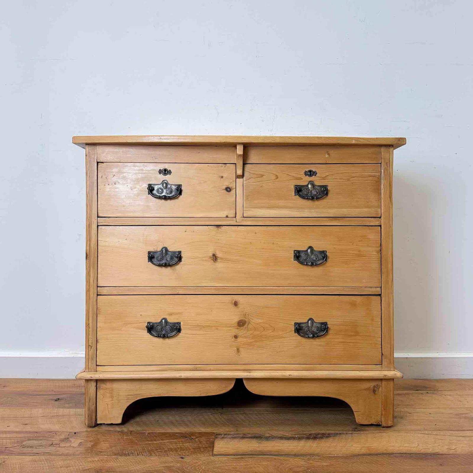 Edwardian Pine Chest of Drawers (1 of 12) Edwardian Pine Chest of Drawers (1 of 12)