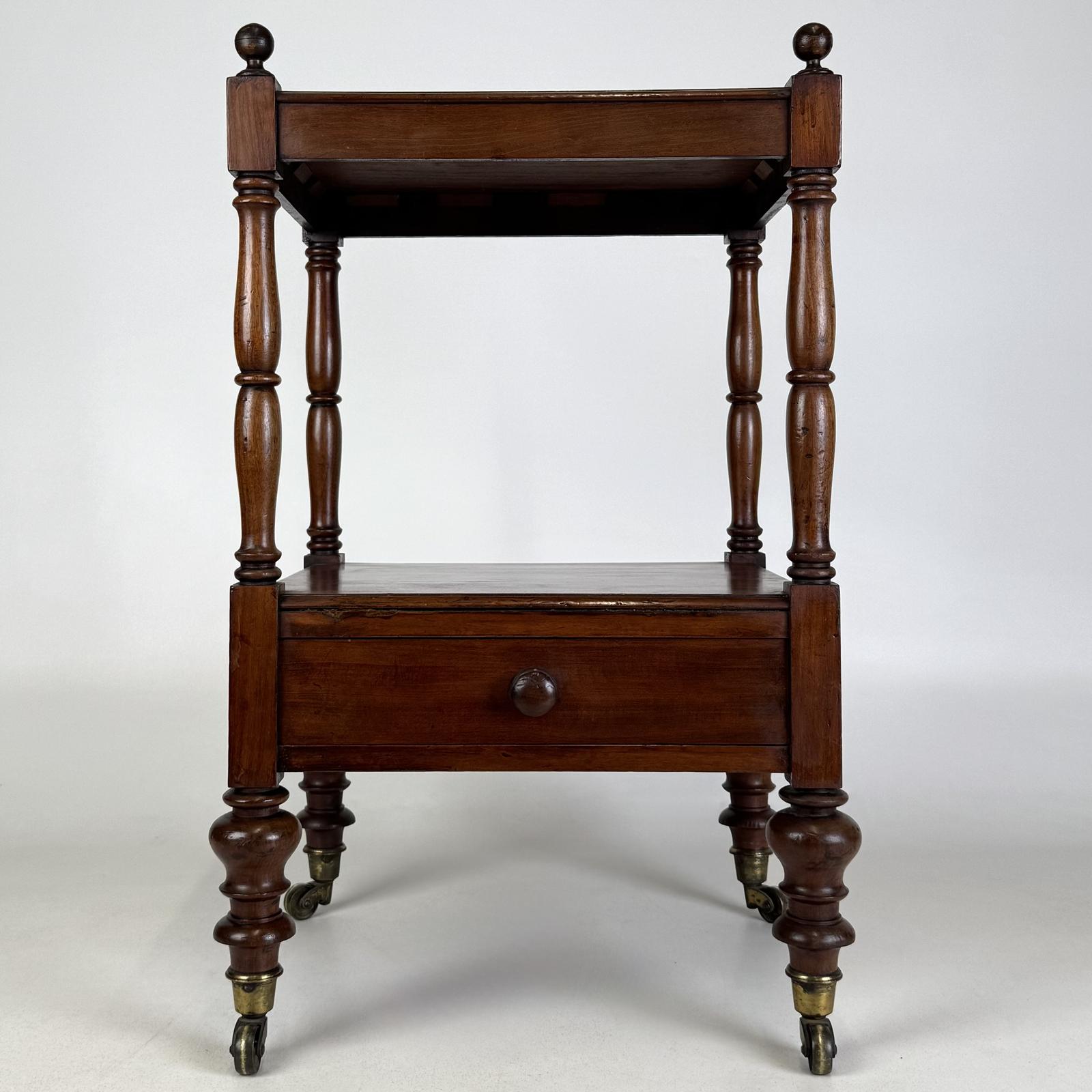 Antique 19th Century Victorian Cabinet in Mahogany (1 of 11) Antique 19th Century Victorian Cabinet in Mahogany (1 of 11)