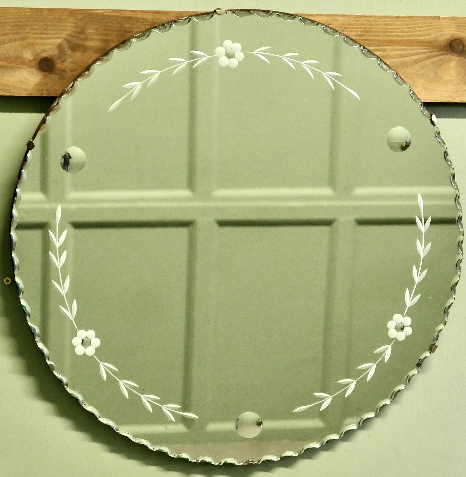 Round French Art Deco Etched Wall Mirror (1 of 5) Round French Art Deco Etched Wall Mirror (1 of 5)