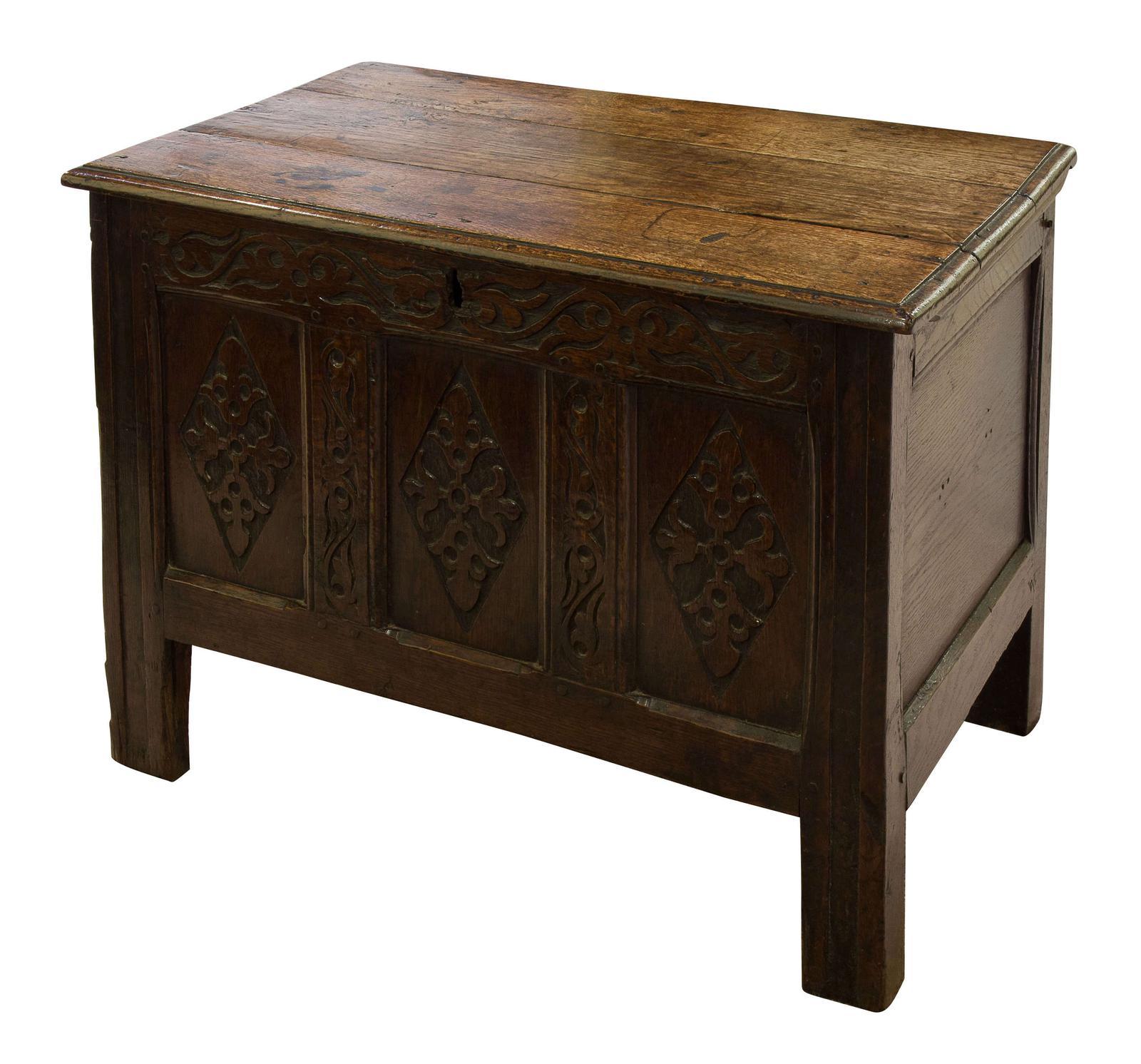 Small Oak Coffer c1660 (1 of 7) Small Oak Coffer c1660 (1 of 7)