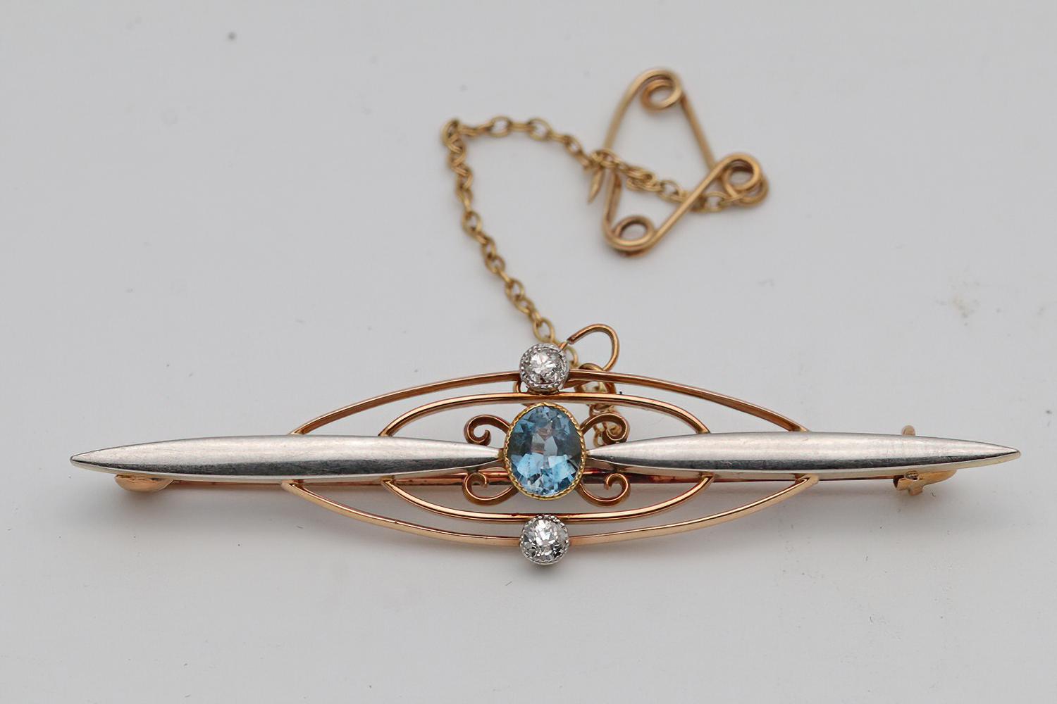 Edwardian Brooch in Platinum, Gold & Aquamarine (1 of 2)