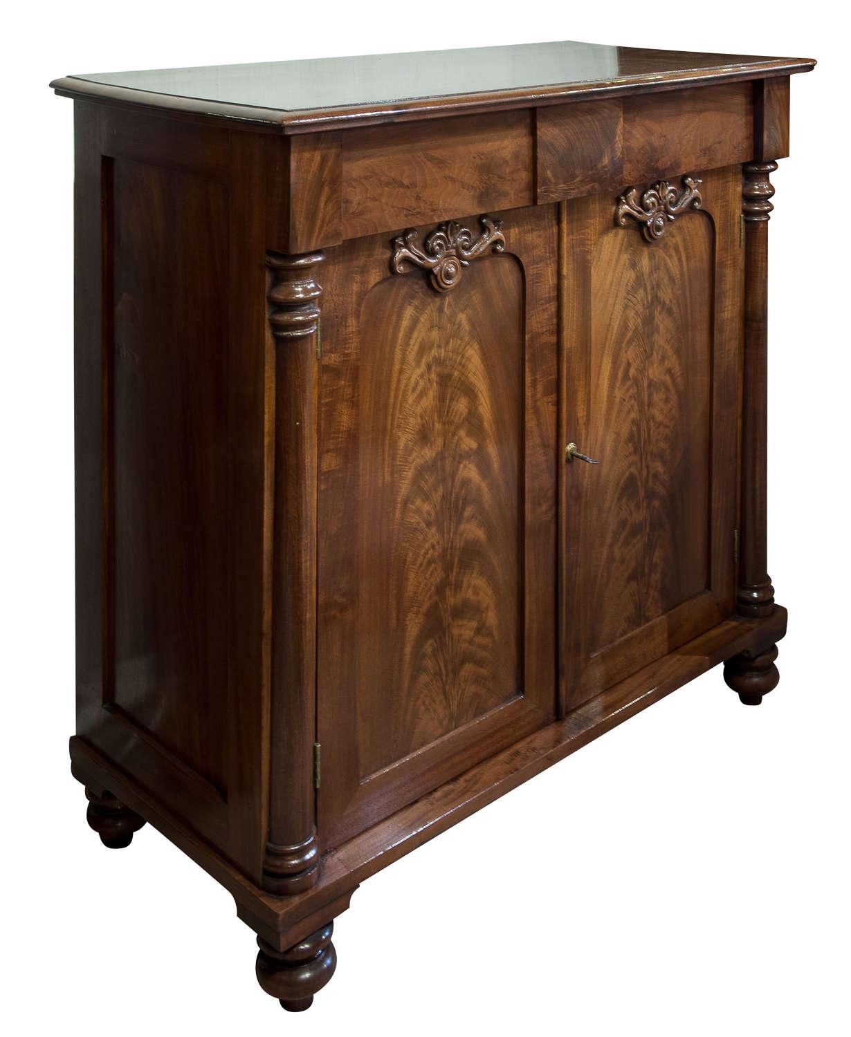 Flame Mahogany Chiffonier c.1840 (1 of 8) Flame Mahogany Chiffonier c.1840 (1 of 8)