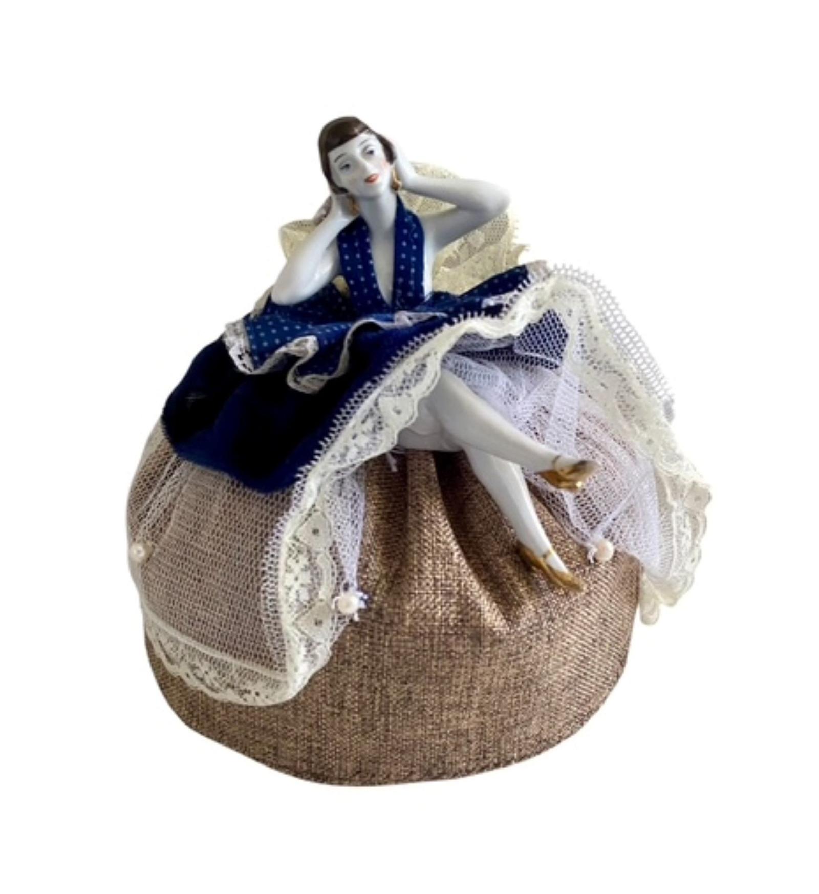 Art Deco Half Doll on Pin Cushion Base with Legs German Porcelain Flapper Lady (1 of 9) Art Deco Half Doll on Pin Cushion Base with Legs German Porcelain Flapper Lady (1 of 9)