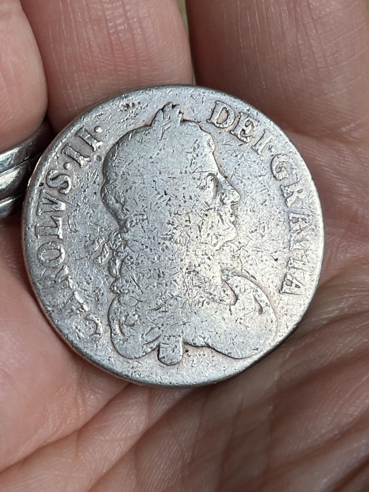 Charles II - Silver 1664 Crown / Regnal Year XVI (1 of 11)