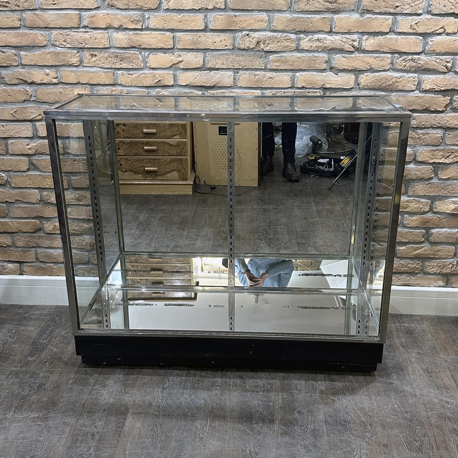 Art Deco Chrome Framed Counter (1 of 7) Art Deco Chrome Framed Counter (1 of 7)