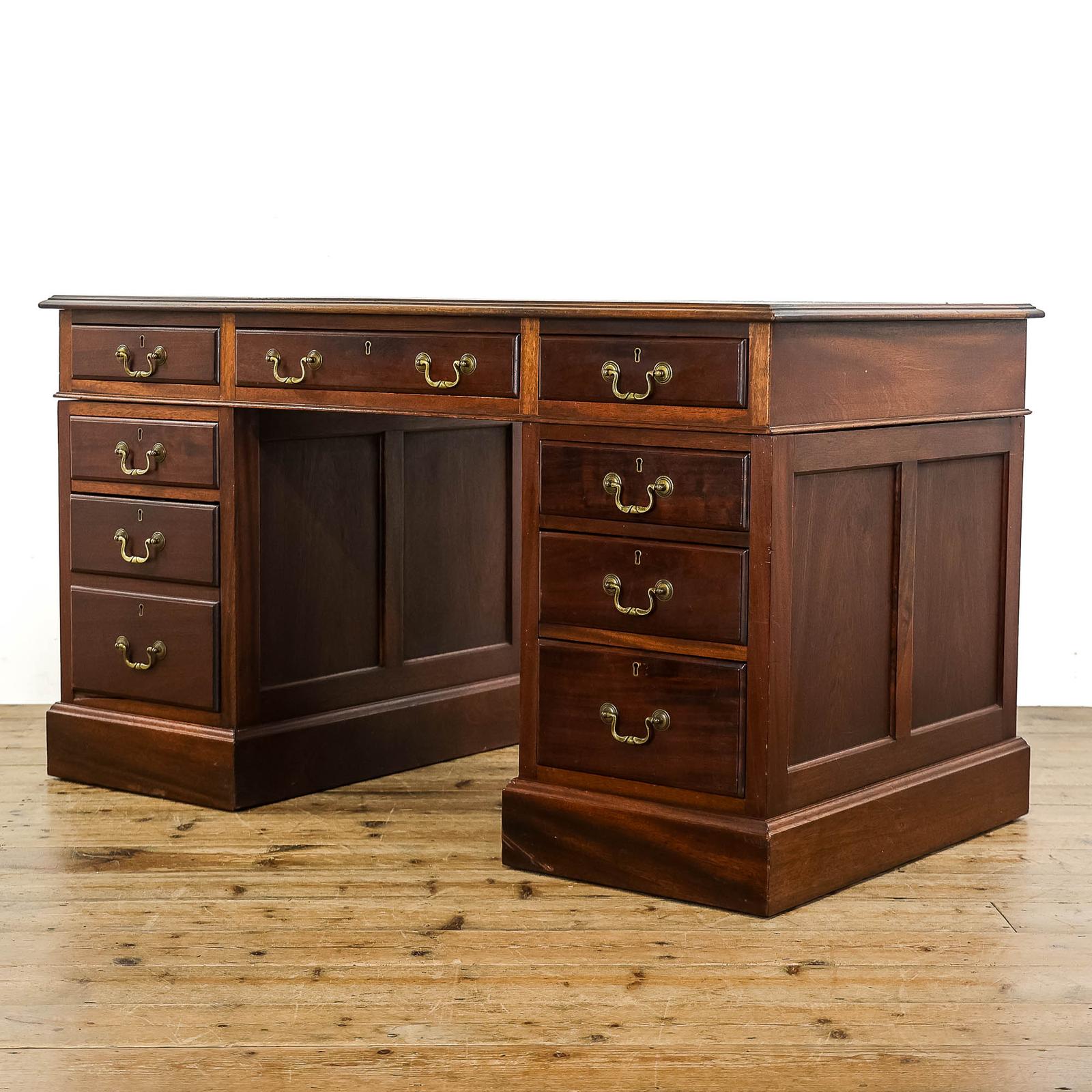 Antique Early 20th Century Mahogany Pedestal Desk (1 of 7) Antique Early 20th Century Mahogany Pedestal Desk (1 of 7)