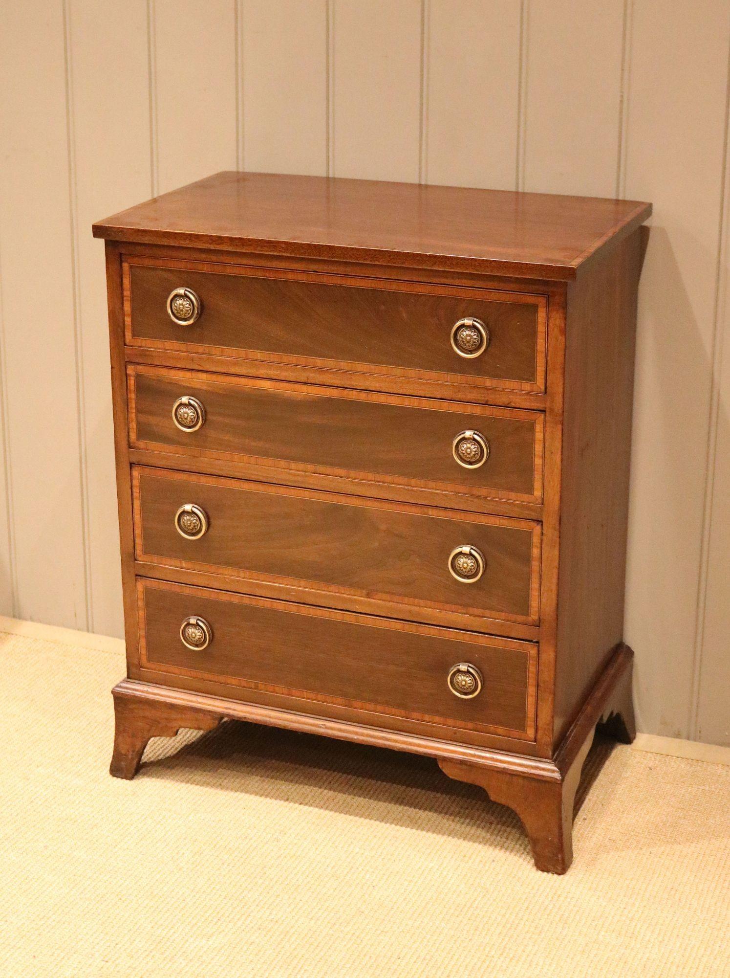 Early 20th Century Mahogany Chest of Drawers (1 of 11)