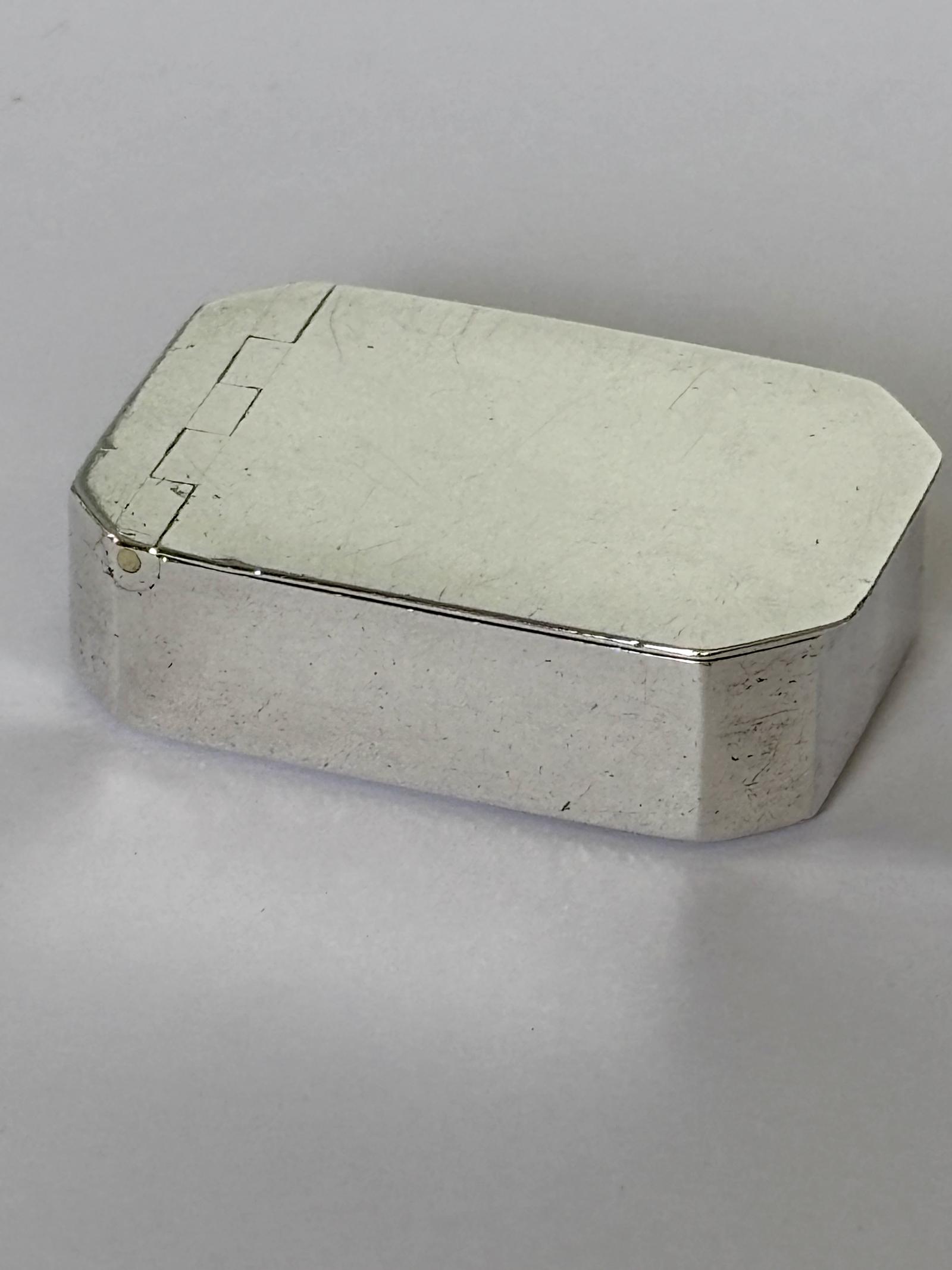 18th Century George III Silver Snuff Box - Thomas Willmore - Birmingham 1799 (1 of 11) 18th Century George III Silver Snuff Box - Thomas Willmore - Birmingham 1799 (1 of 11)