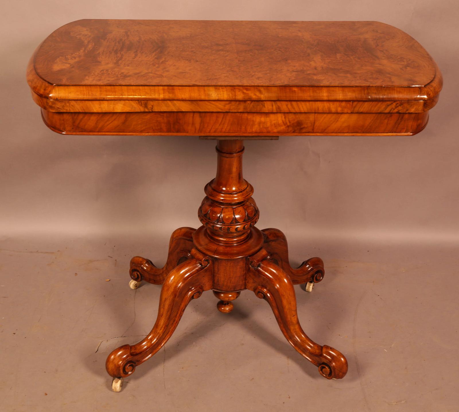 A Good Victorian Games Table Burr Walnut (1 of 11) A Good Victorian Games Table Burr Walnut (1 of 11)