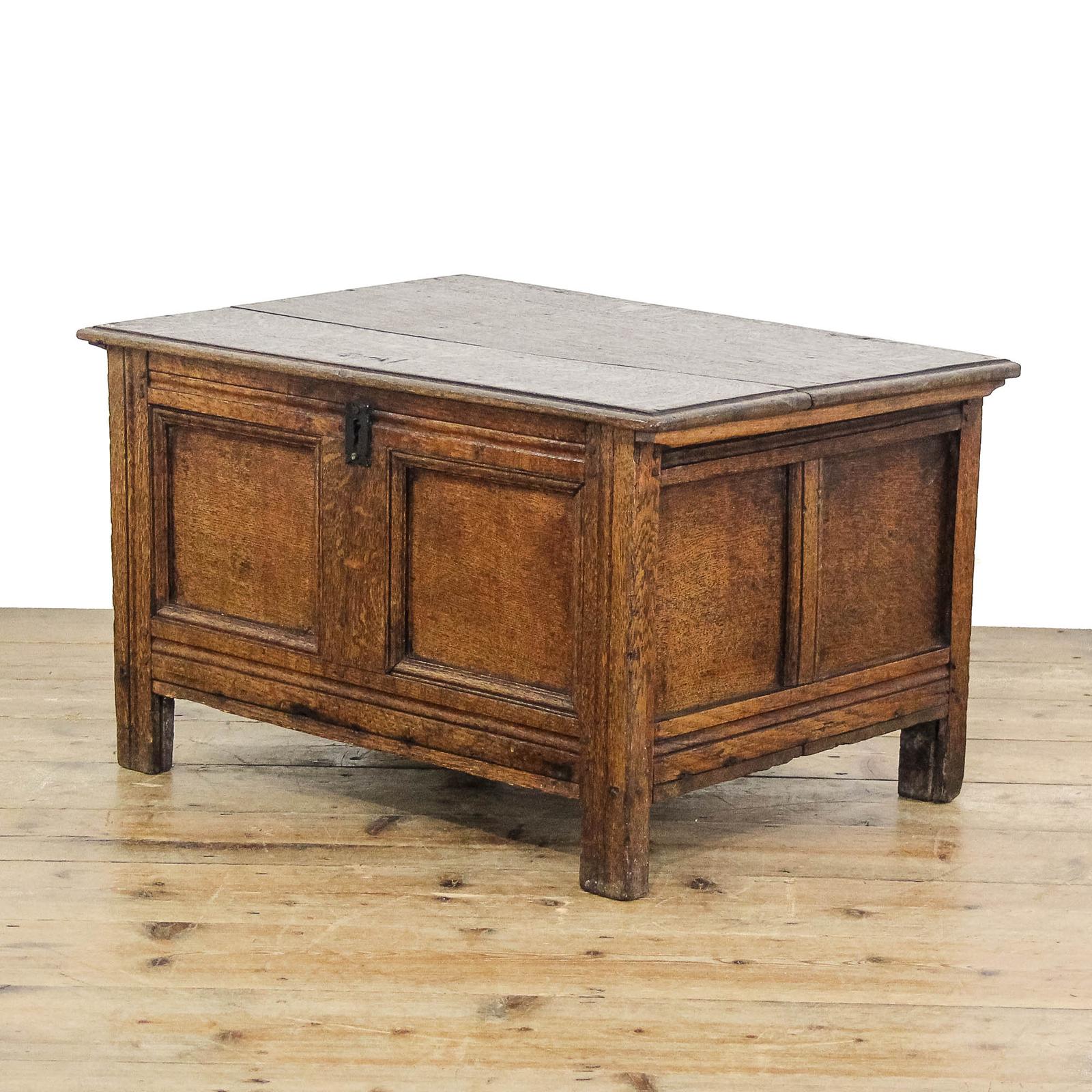 Antique 17th Century Small Oak Coffer (1 of 9)