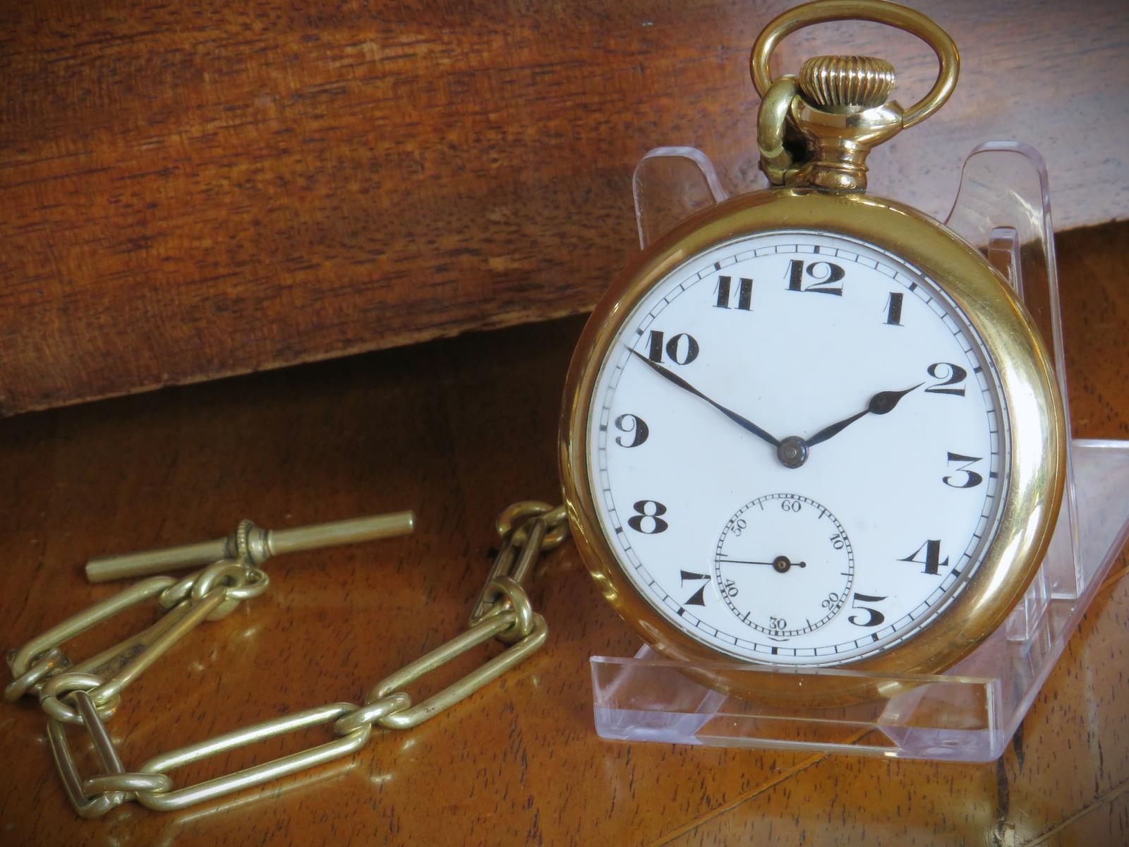 Pocket Watch: Antique 1920s Swiss Pocket Watch & Chain (1 of 6)