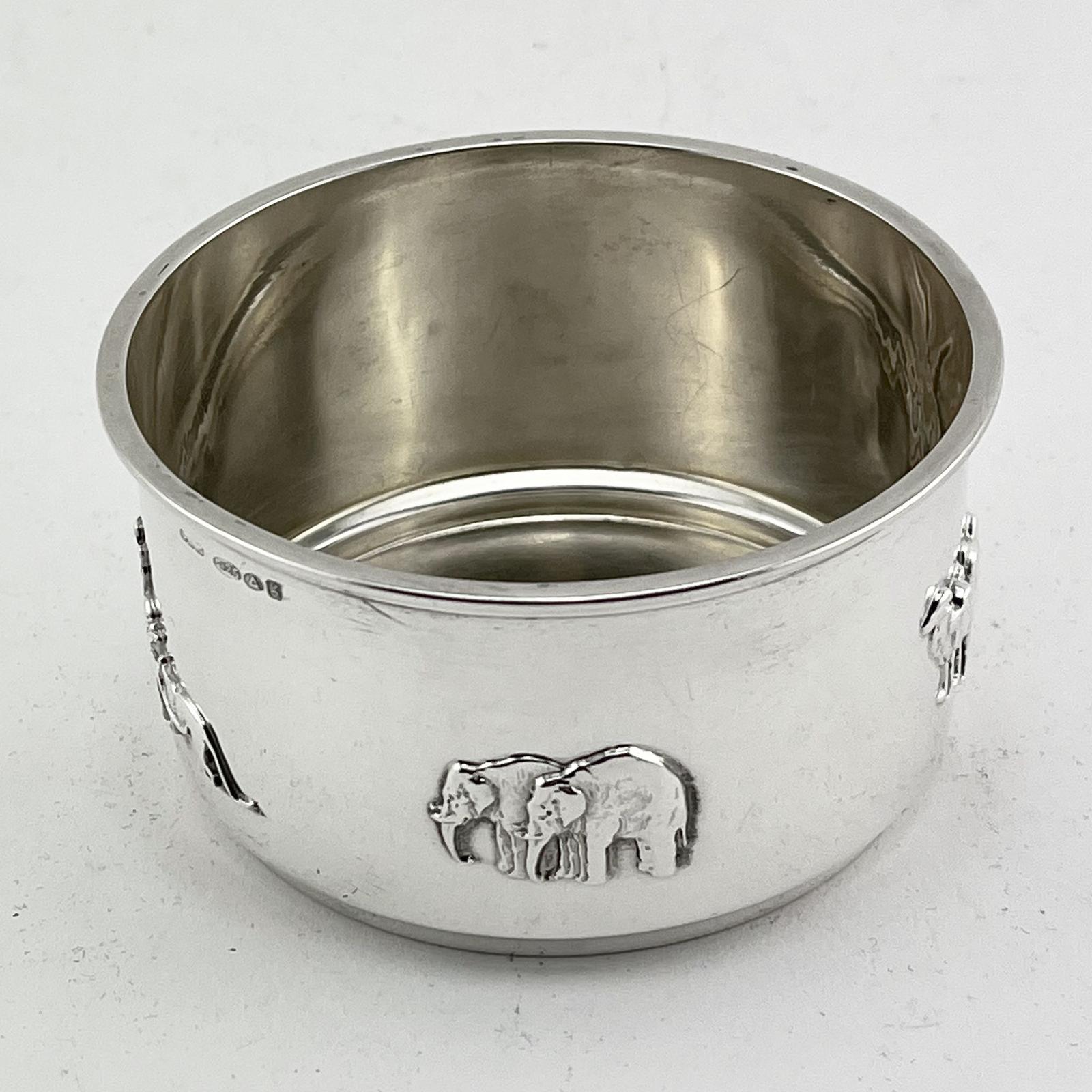 Charming Antique Sterling Silver Childs Bowl (1 of 7) Charming Antique Sterling Silver Childs Bowl (1 of 7)