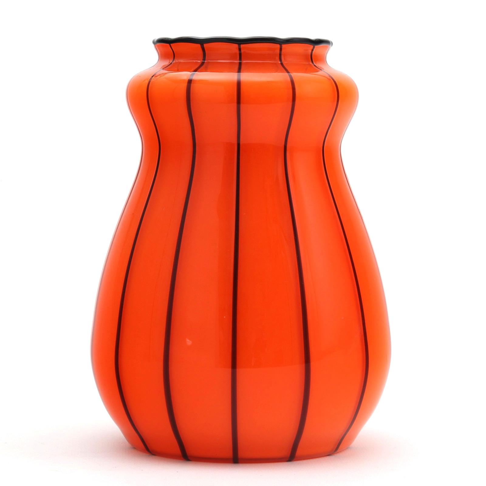 Loetz Tango Secessionist Glass Vase Designed by Michael Powolny c.1915 (1 of 8) Loetz Tango Secessionist Glass Vase Designed by Michael Powolny c.1915 (1 of 8)