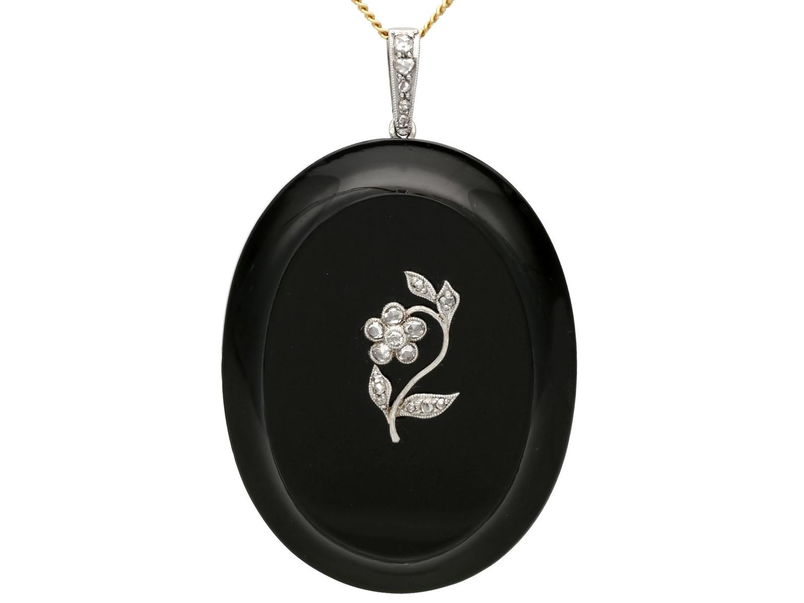 Antique Black Onyx & 0.23ct Diamond 18ct Gold Locket c.1880 (1 of 9) Antique Black Onyx & 0.23ct Diamond 18ct Gold Locket c.1880 (1 of 9)