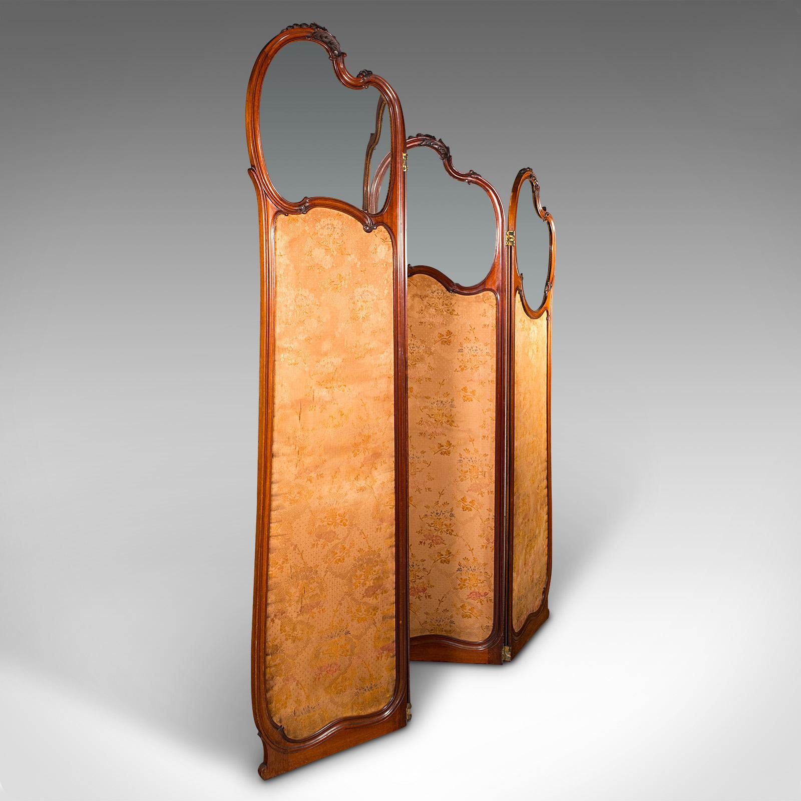 6' 6'' Tall Antique Privacy Screen, French Walnut, Glass, Art Nouveau c.1900 (1 of 9) 6' 6'' Tall Antique Privacy Screen, French Walnut, Glass, Art Nouveau c.1900 (1 of 9)