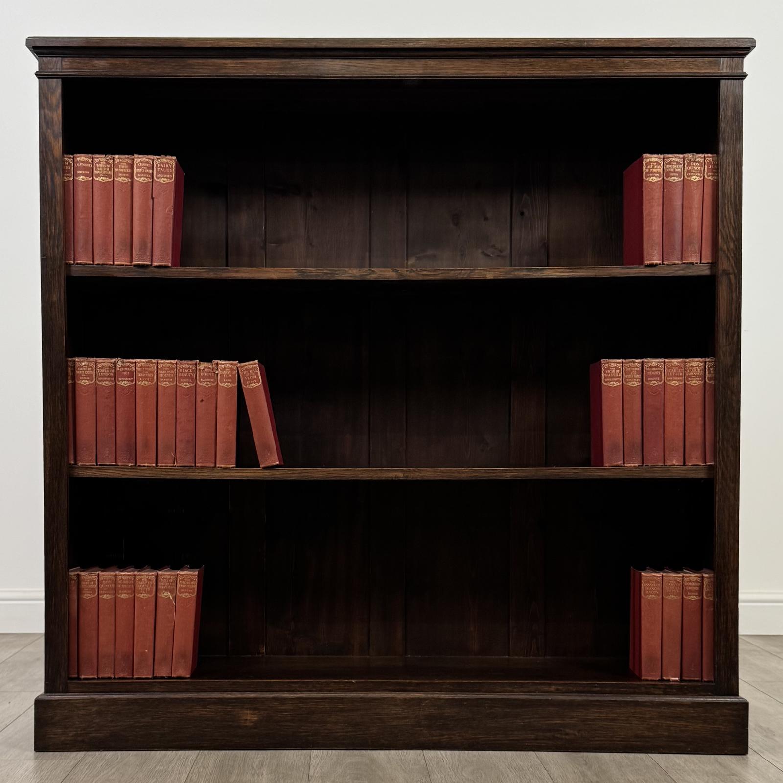 Antique 20th Century Good Quality Open Bookcase In Oak (1 of 10)
