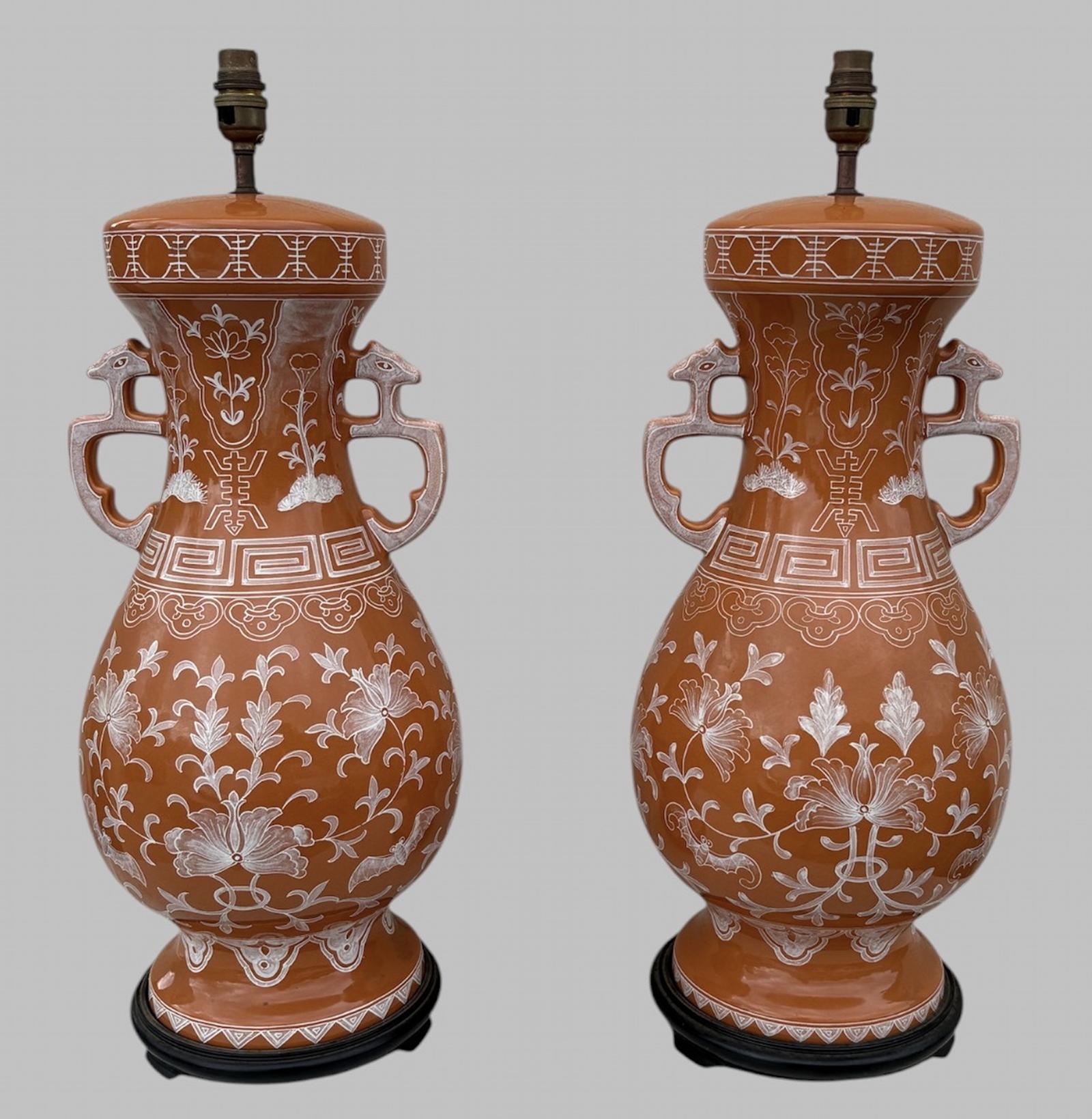 Pair of Attractive Mid Century Chinese-style Decorated Ceramic Table Lamps (1 of 6) Pair of Attractive Mid Century Chinese-style Decorated Ceramic Table Lamps (1 of 6)