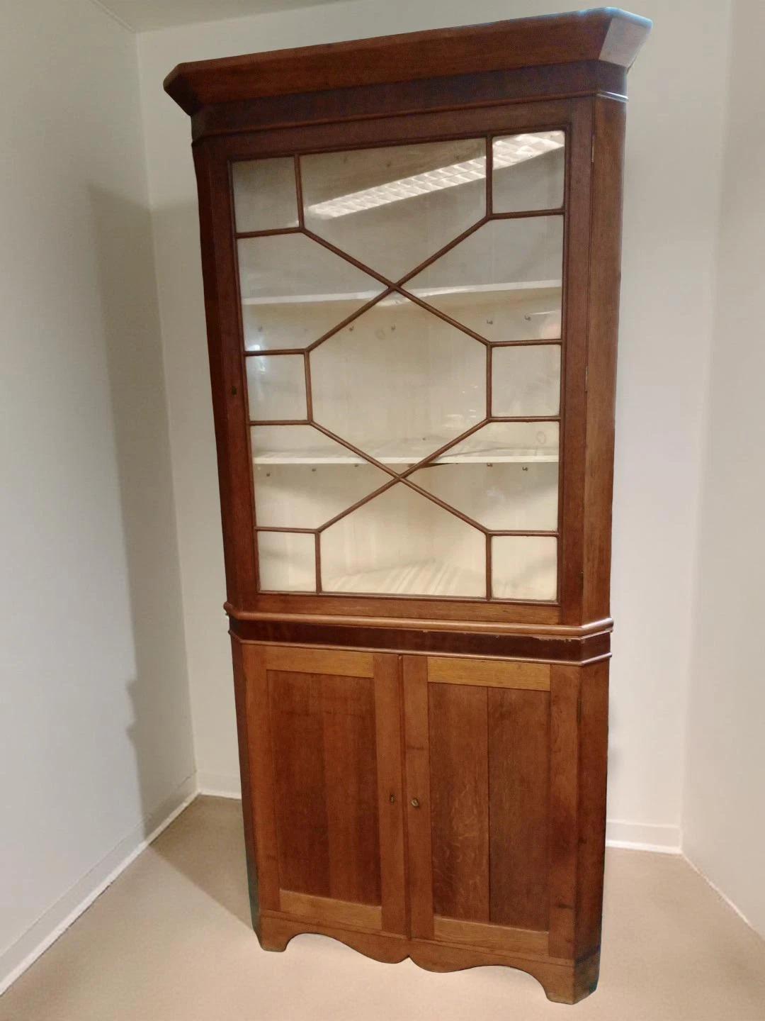 George III Oak Corner Cabinet (1 of 10)