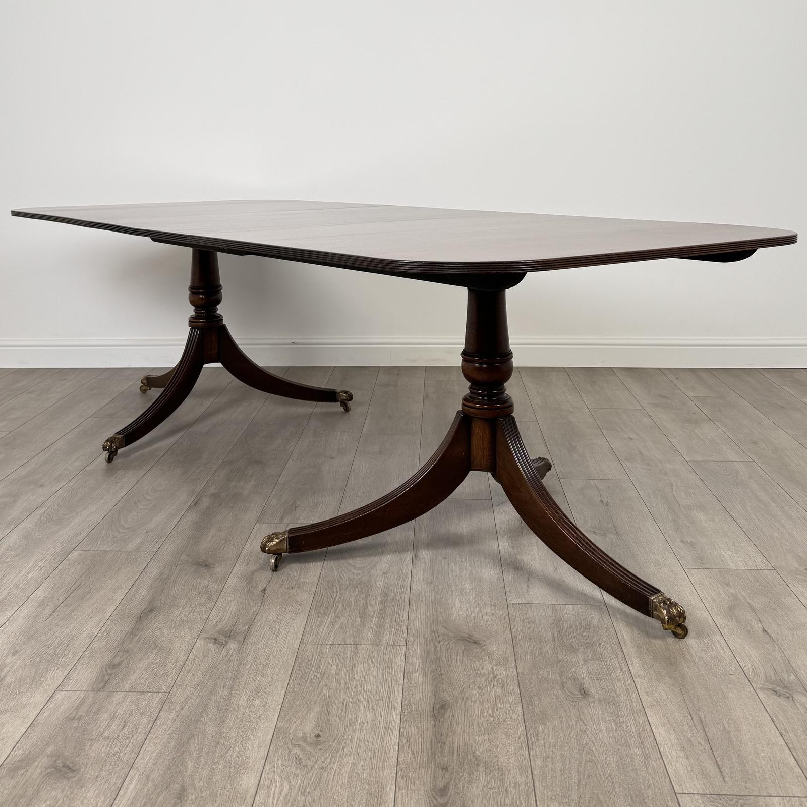 Antique 20th Century Twin Pedestal Dining Table in Mahogany (1 of 10) Antique 20th Century Twin Pedestal Dining Table in Mahogany (1 of 10)