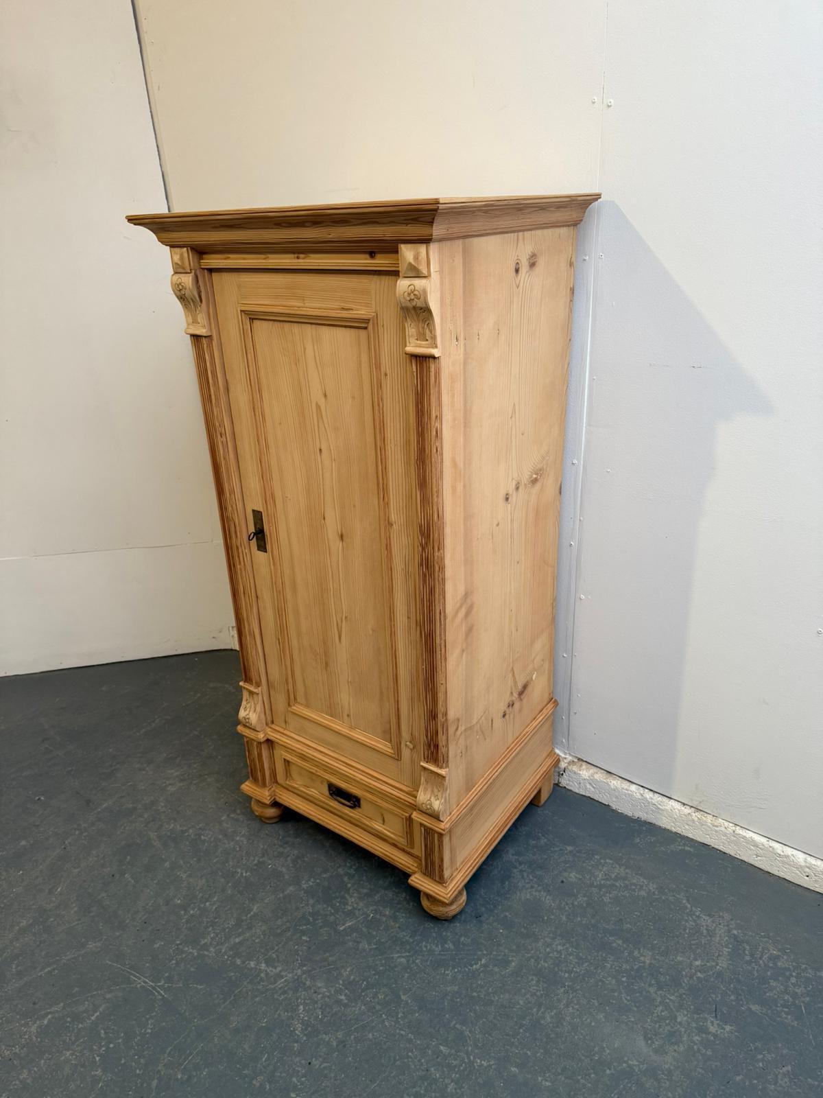 A Fantastic Antique / Old Pine Utility Storage Cupboard to Wax/paint (1 of 9)