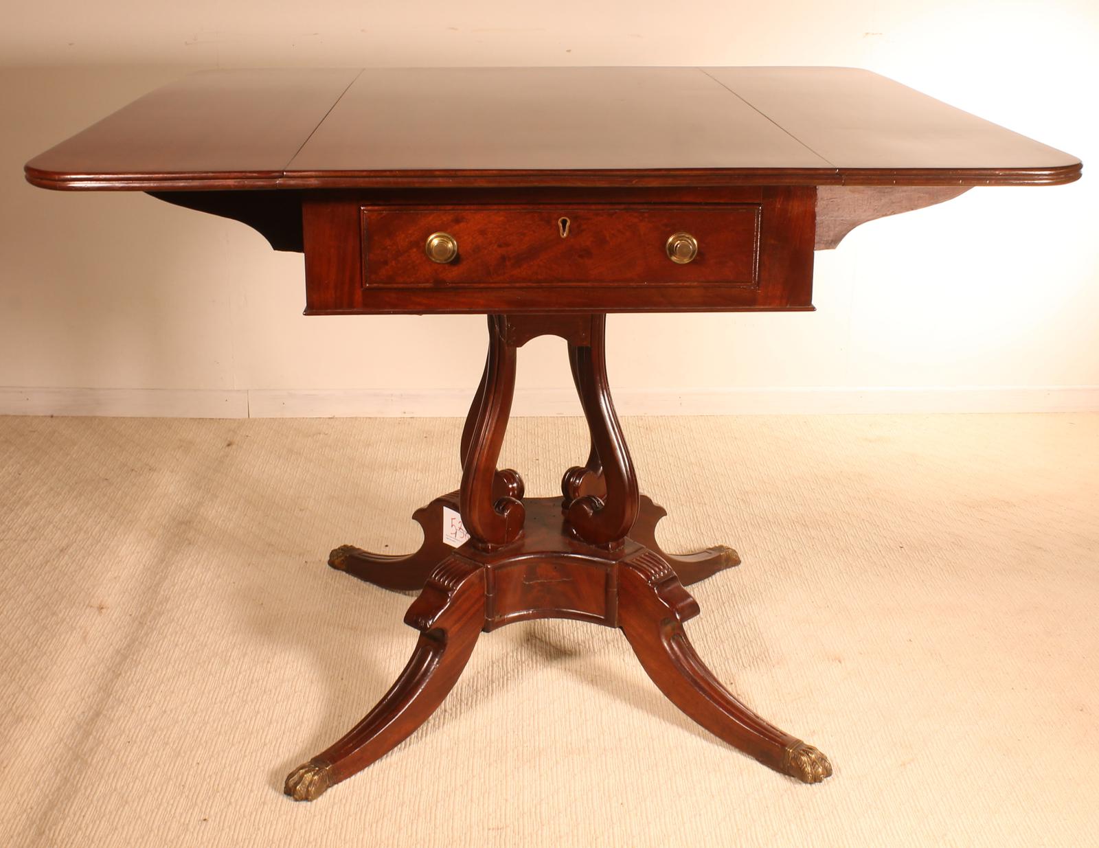 Regency Mahogany Pembroke Table Early 19th Century (1 of 5)
