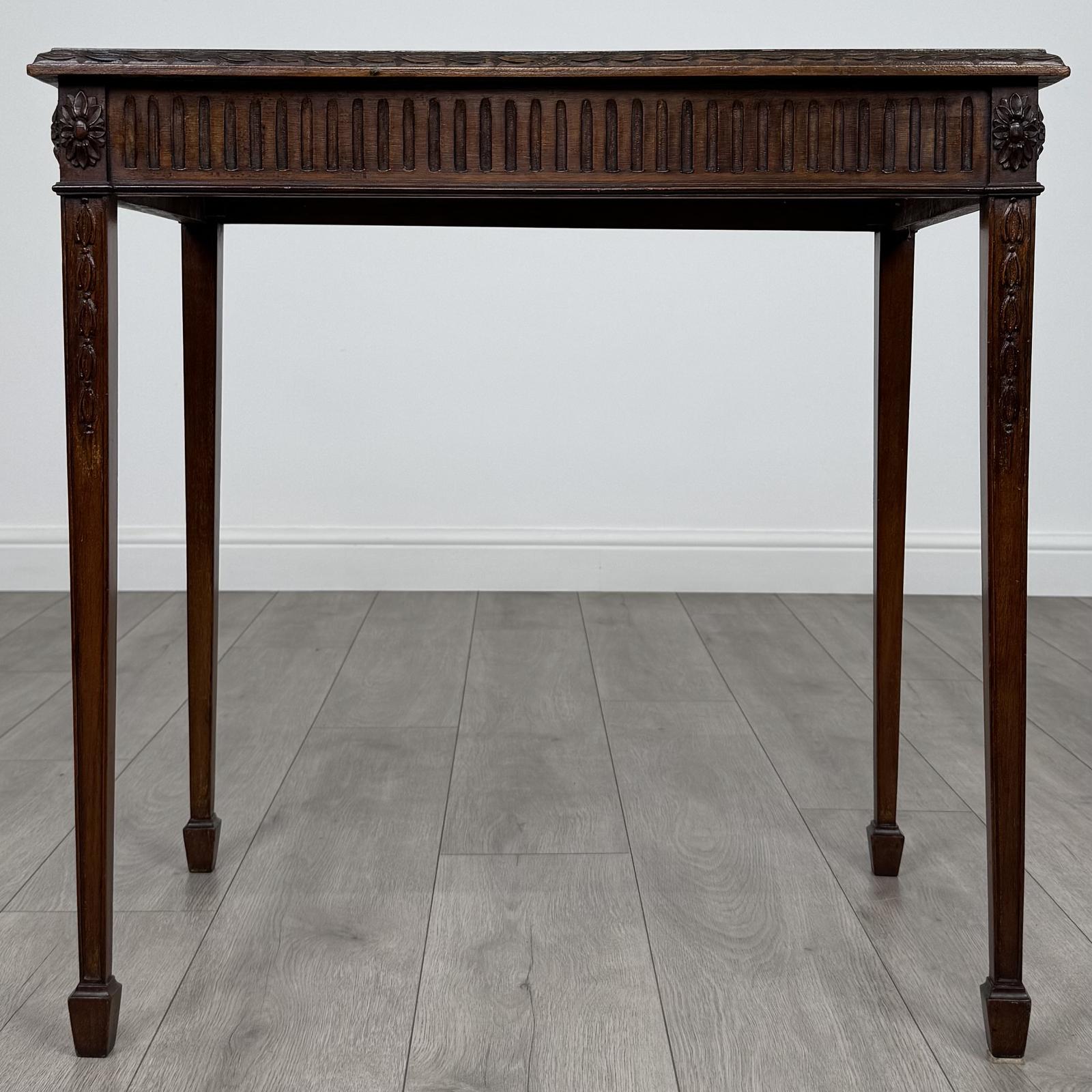 Antique 20th Century Good Quality Side Table in Mahogany (1 of 9)