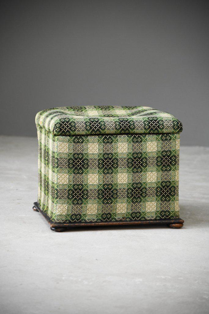 Welsh Blanket Ottoman (1 of 12) Welsh Blanket Ottoman (1 of 12)