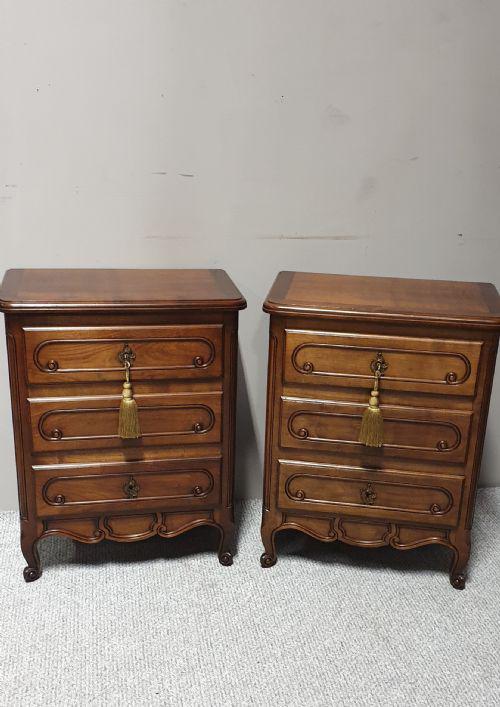 Super Pair of French Chests of Drawers (1 of 1) Super Pair of French Chests of Drawers (1 of 1)