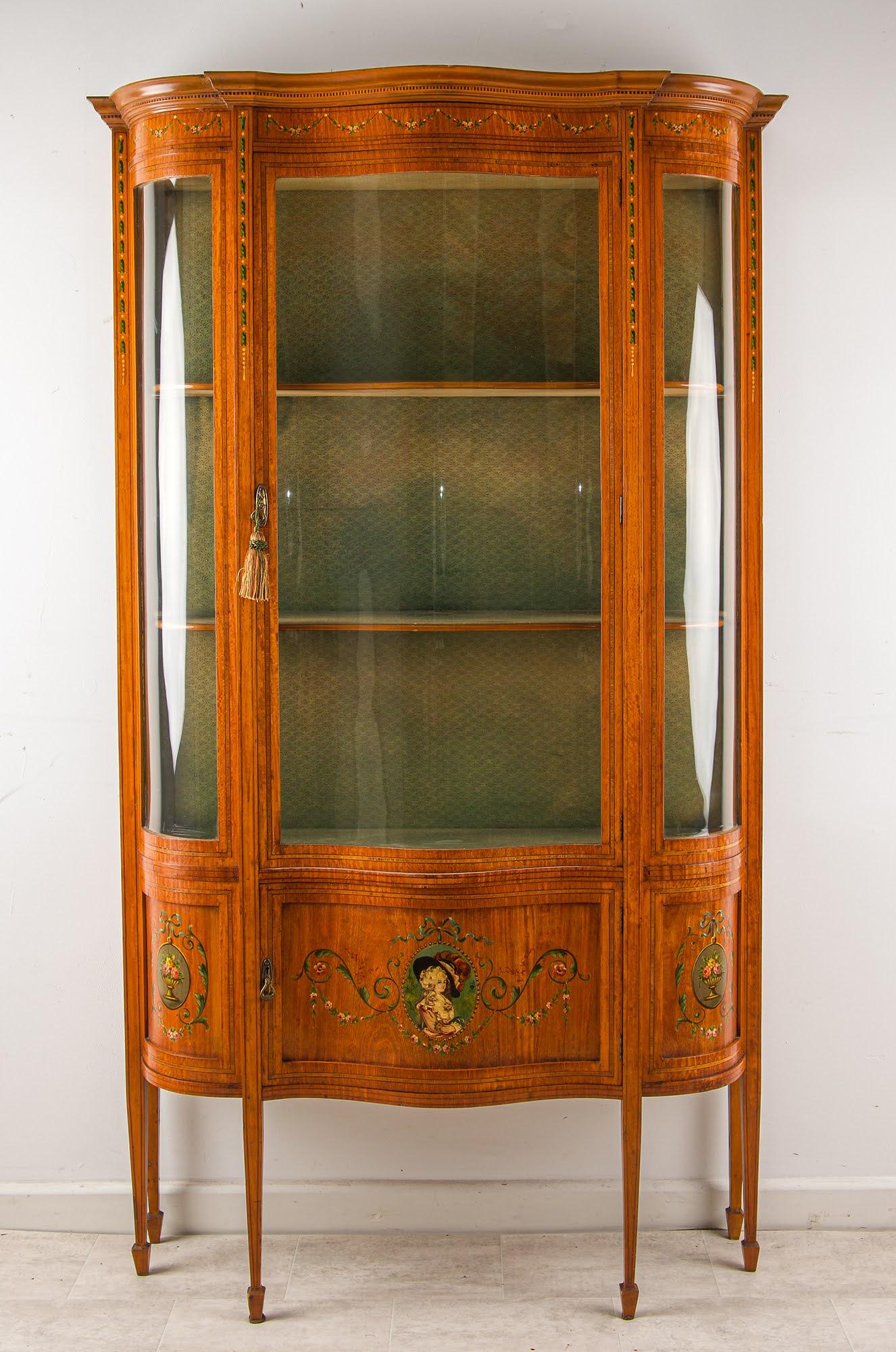 Antique Edwardian Satinwood Painted Bow Front Display Cabinet - Hand-painted Lady c.1910 (1 of 10) Antique Edwardian Satinwood Painted Bow Front Display Cabinet - Hand-painted Lady c.1910 (1 of 10)