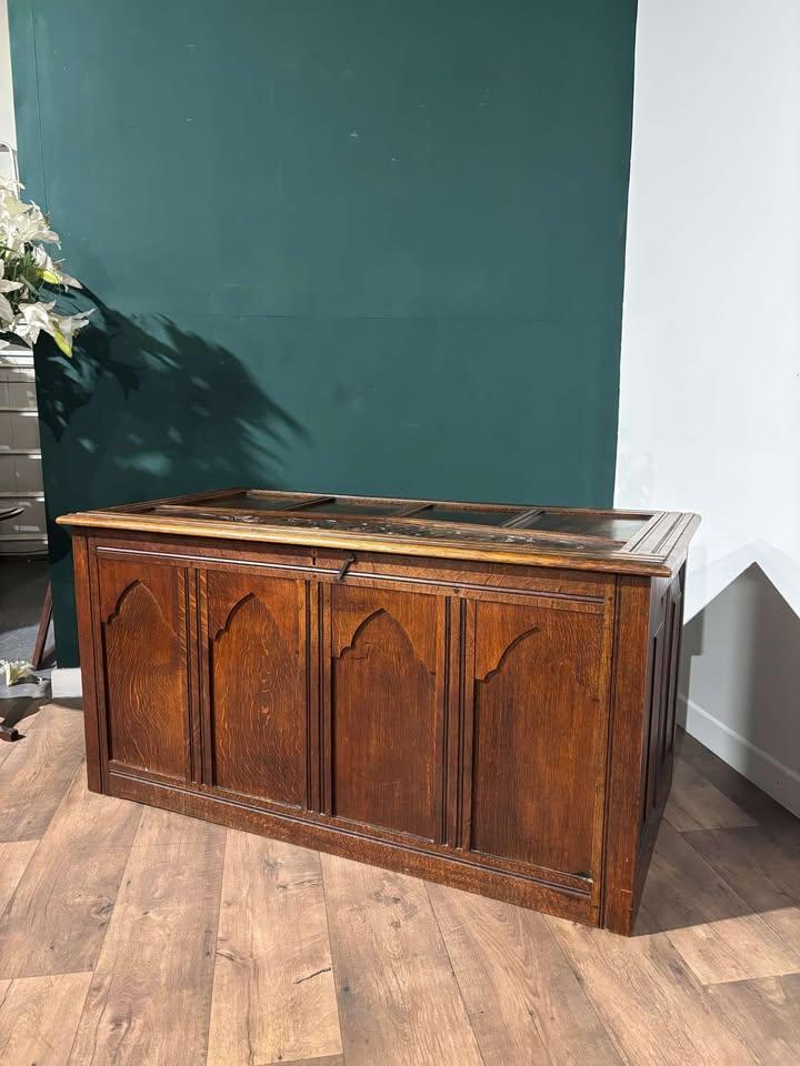 Large Antique Carved Oak Blanket Box (1 of 15)