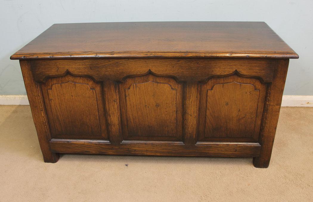 Oak Blanket Chest Coffer (1 of 9) Oak Blanket Chest Coffer (1 of 9)