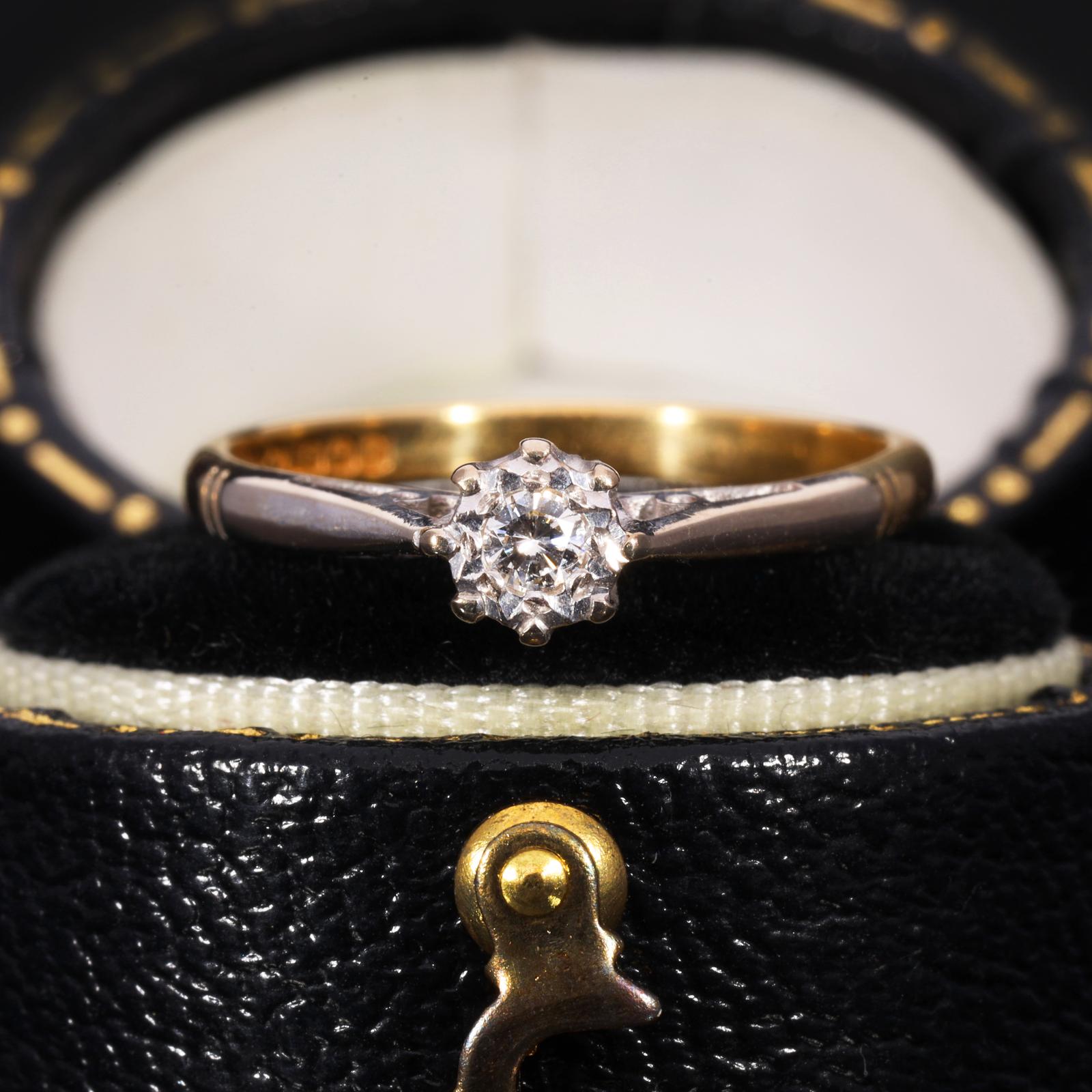 The Cathedral Illusion Set Diamond Solitaire Ring (1 of 7)