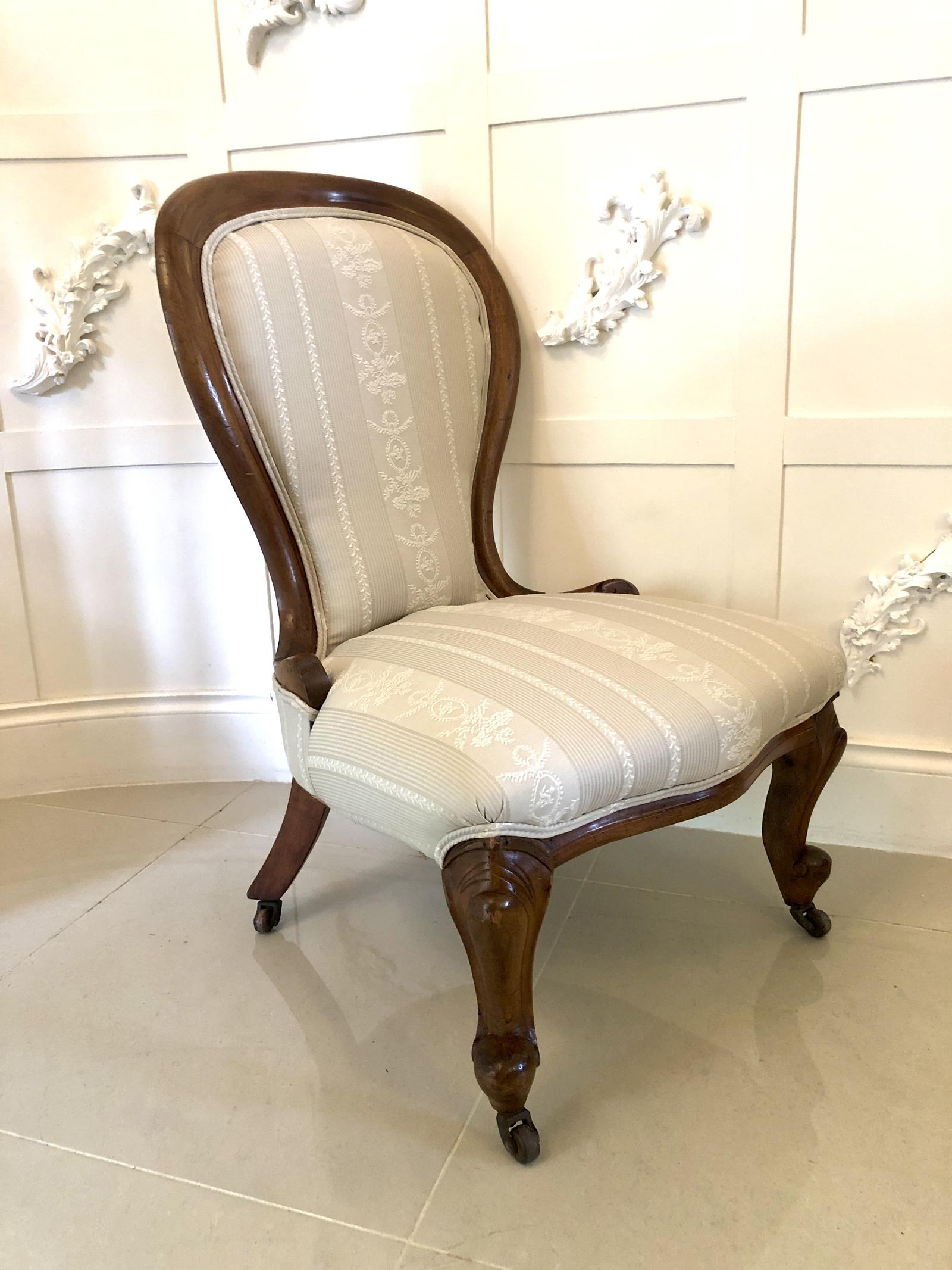 Antique Victorian Walnut Spoon Back Ladies Chair (1 of 9) Antique Victorian Walnut Spoon Back Ladies Chair (1 of 9)