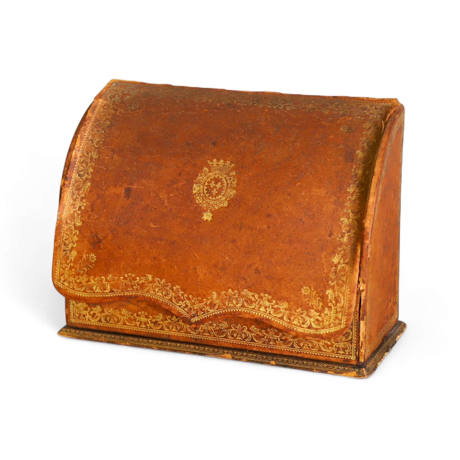 Small Leather Stationery Box with Pale Green Watered Silk Interior - Early 20th Century (1 of 7)