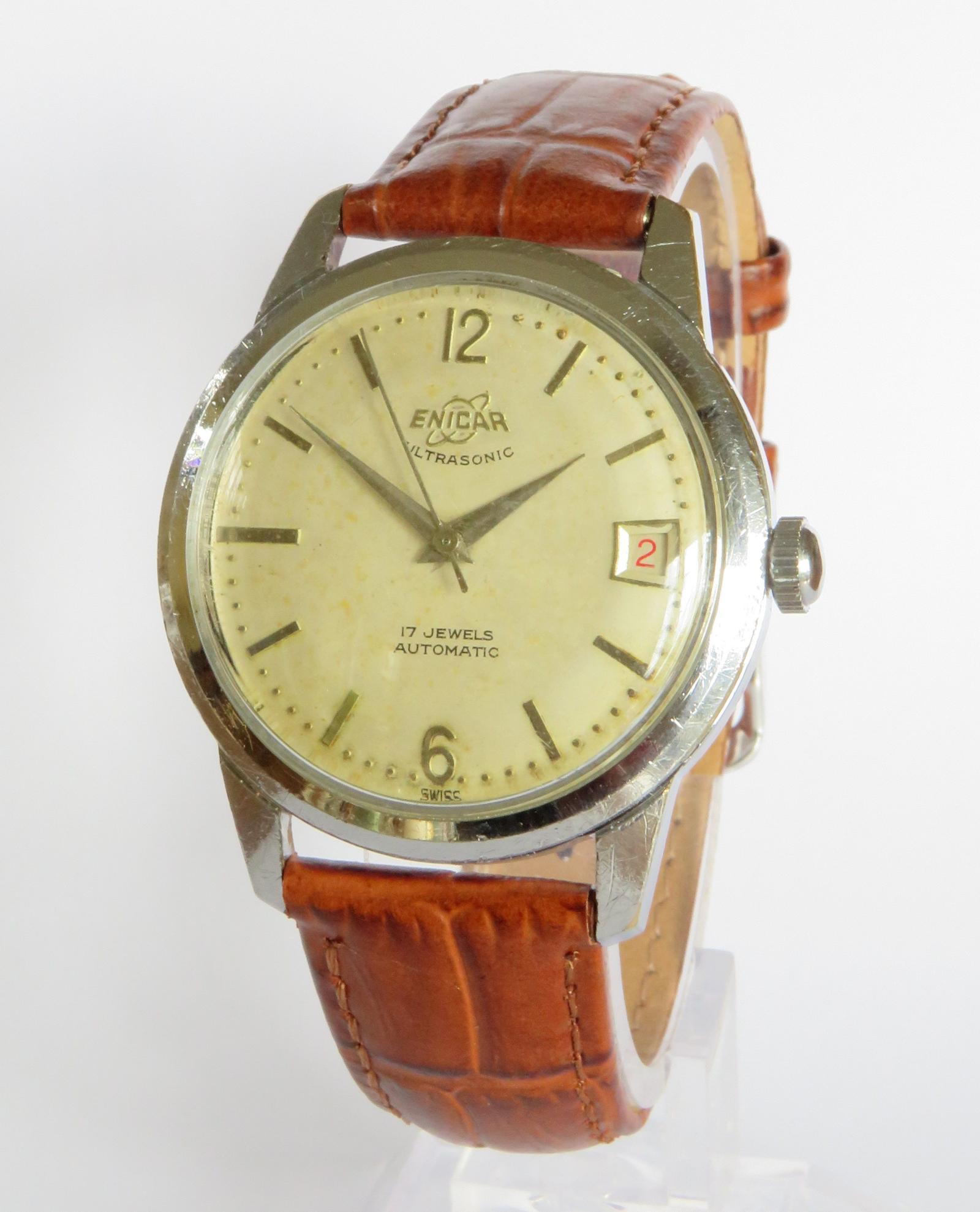 ENICAR 17JEWELS SWISS. 手巻き時計 ヴィンテージ