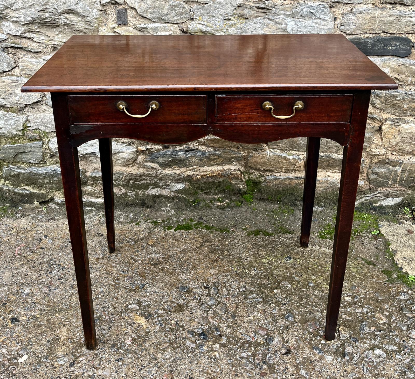Small Georgian Mahogany Side Table (1 of 15)