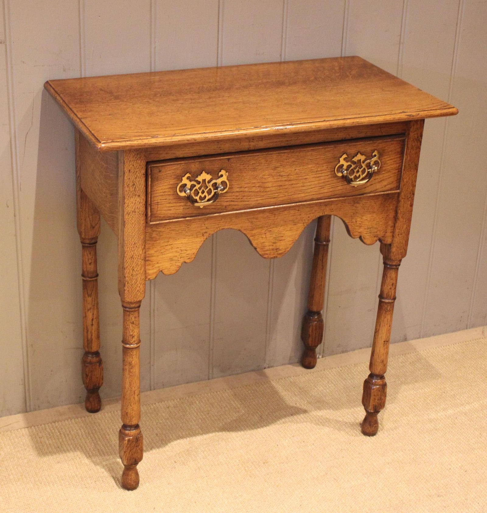 Golden Oak Side Table (1 of 12) Golden Oak Side Table (1 of 12)