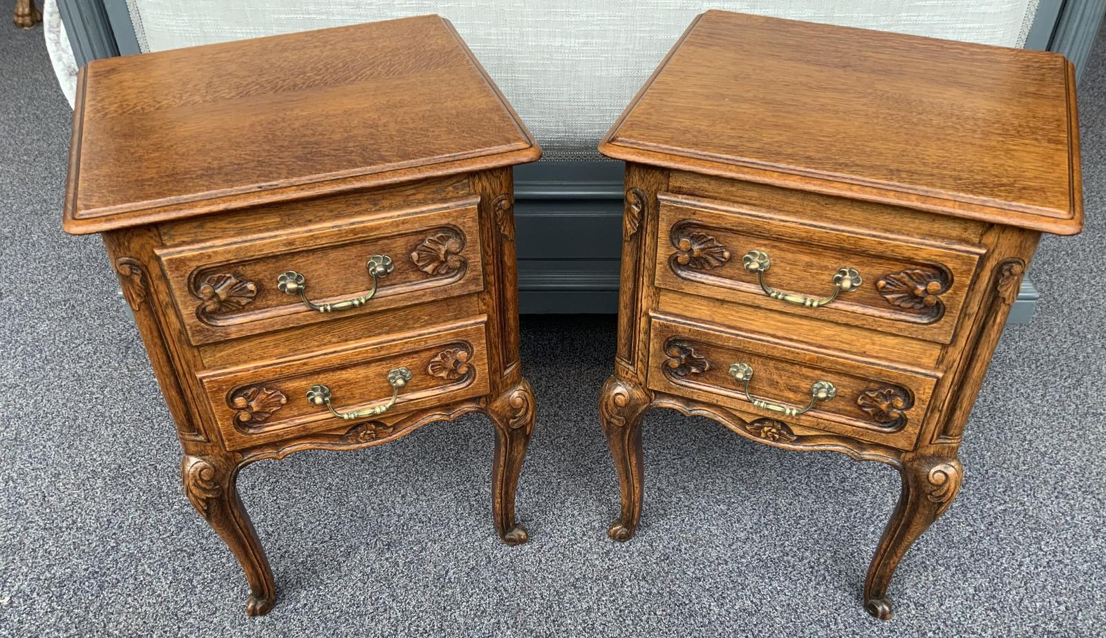 Pair of French Oak Bedside Cabinets (1 of 5) Pair of French Oak Bedside Cabinets (1 of 5)