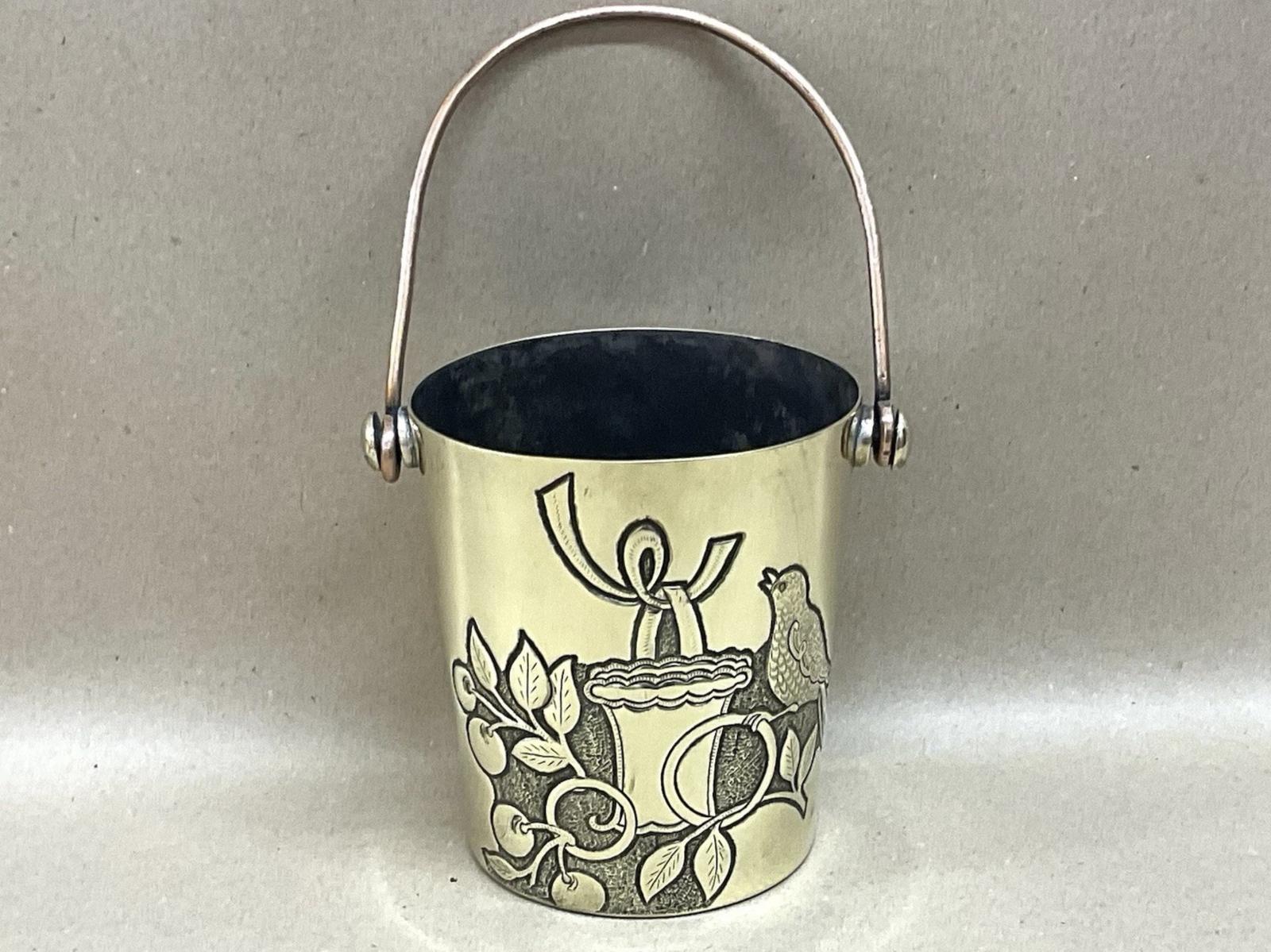 Arts & Crafts Brass + Copper Ice Bucket Bird & Leaf Decorated Antique c.1920 (1 of 7) Arts & Crafts Brass + Copper Ice Bucket Bird & Leaf Decorated Antique c.1920 (1 of 7)