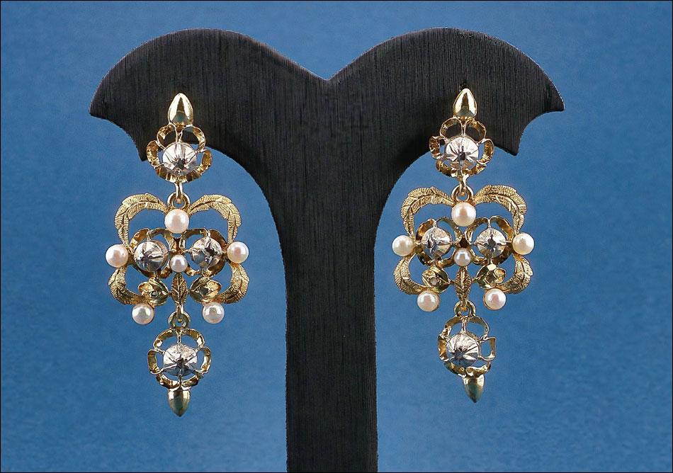 Vintage Earrings in 18k Gold with Natural Diamonds & Pearls c.1950 (1 of 5)