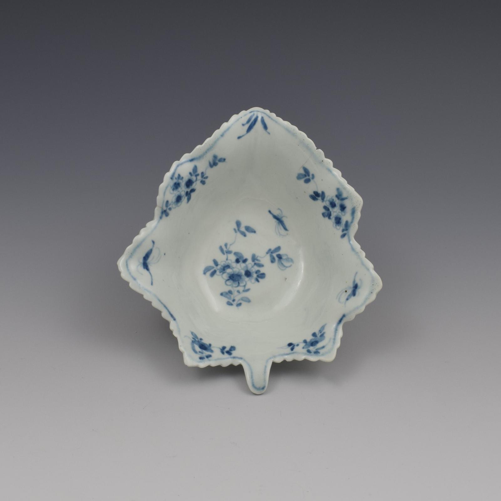 Large First Period Worcester Porcelain Pickle Leaf Daisy Dish c.1758-65 (1 of 9)