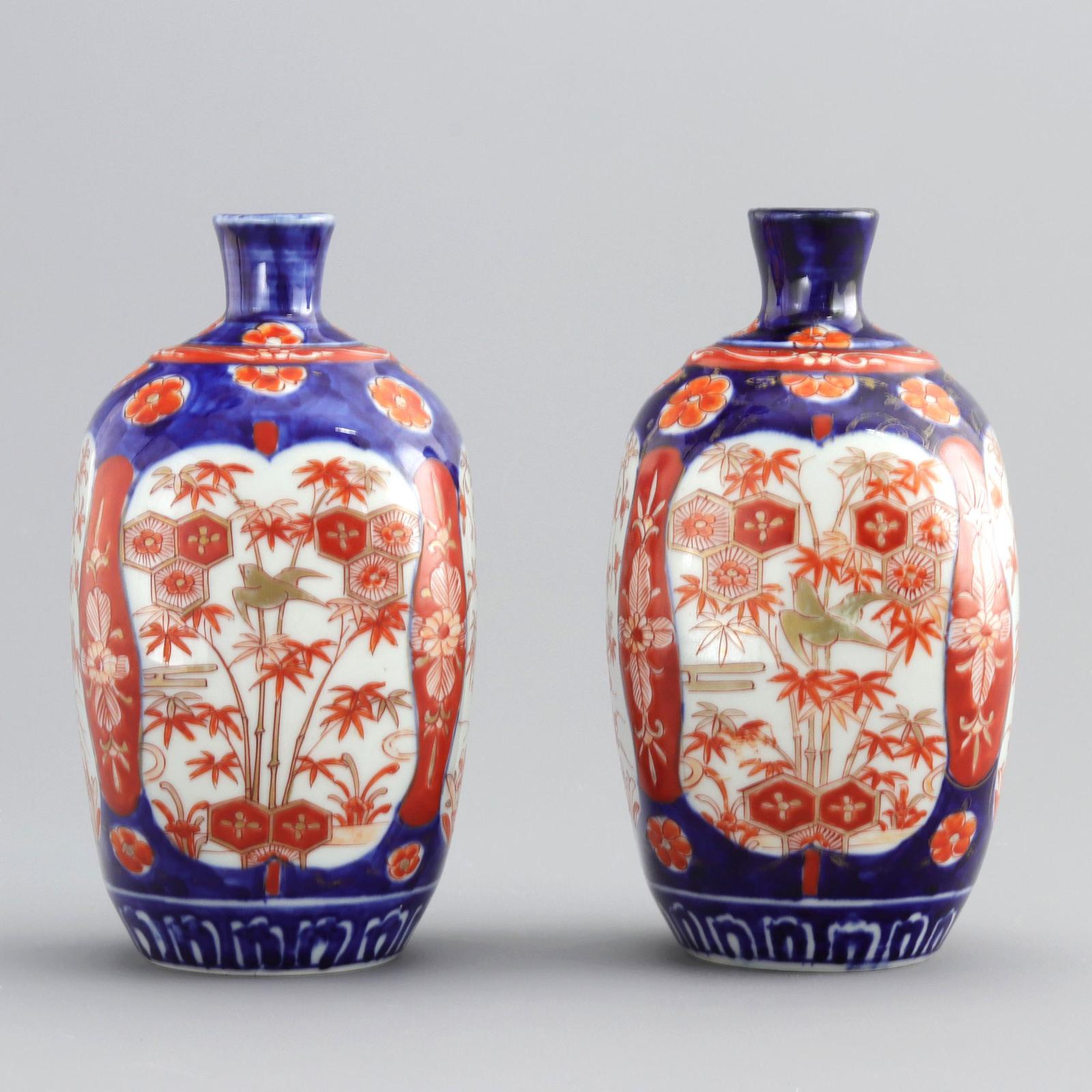 Pair of Japanese Meiji Period Square Form Imari Vases c.1890 (1 of 9)