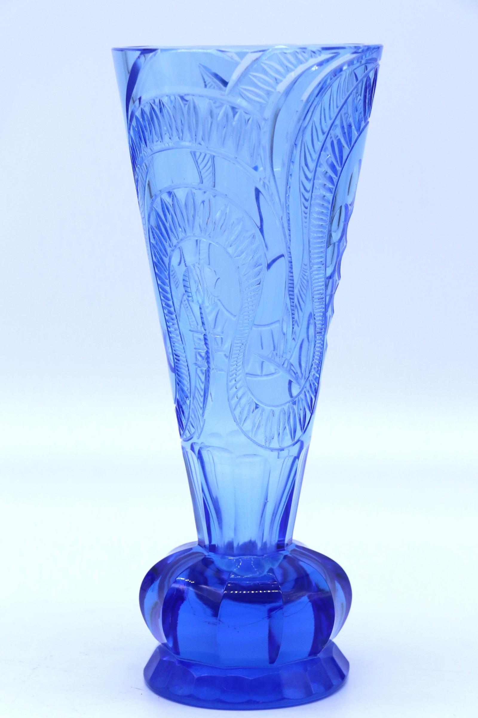 Stunning Art Deco Sapphire Blue Cut Glass Vase c.1930 (1 of 21)