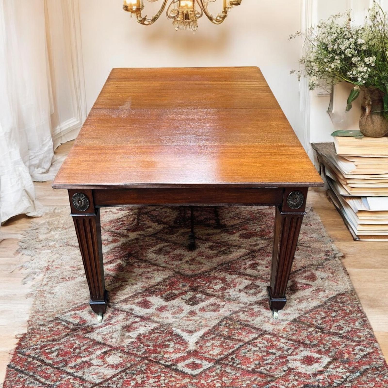 Antique Edwardian Mahogany Dining Table / 1900-1910 / Seats 4-8 (1 of 12)